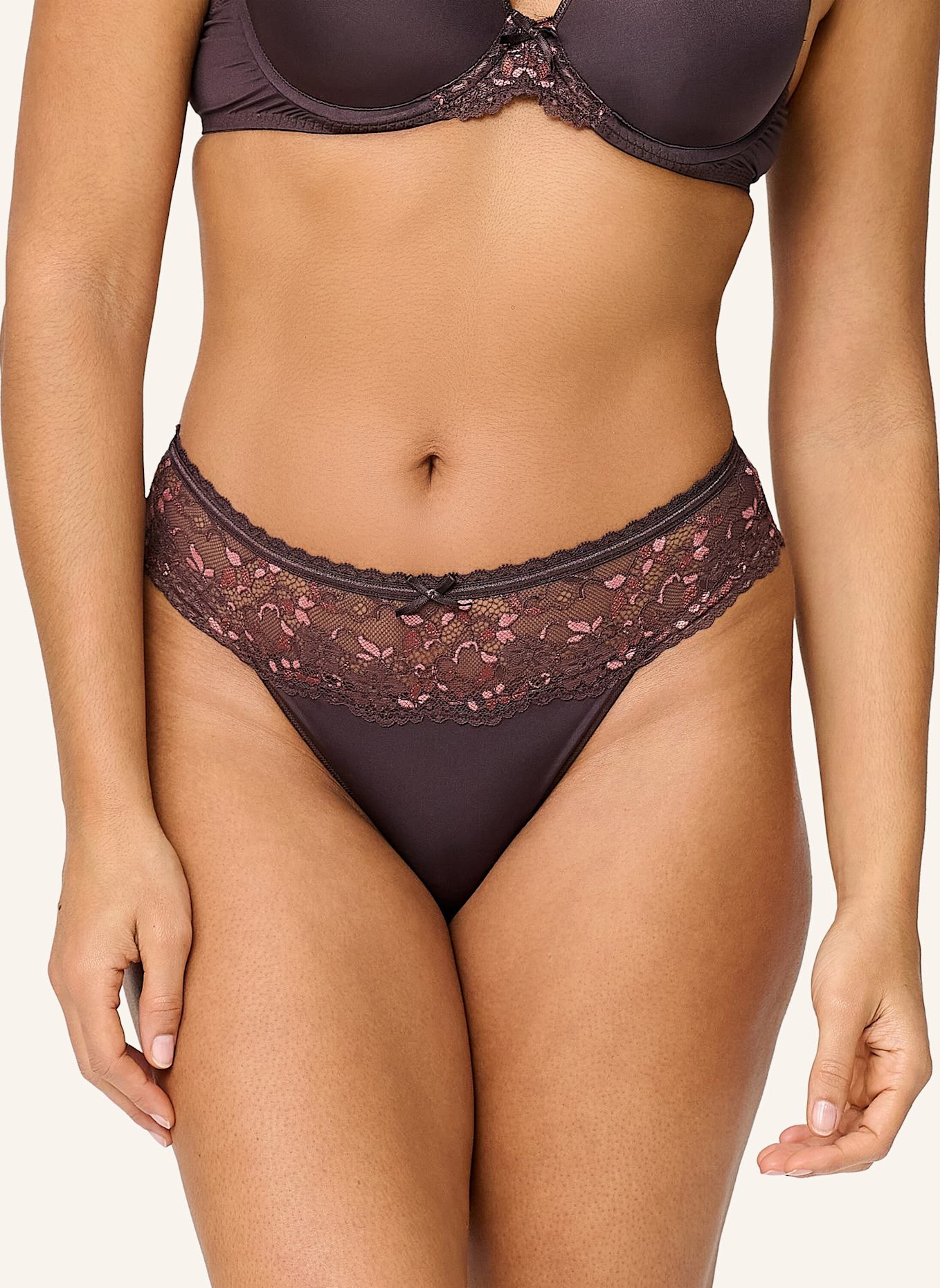LINGADORE DAILY String: BRAUN