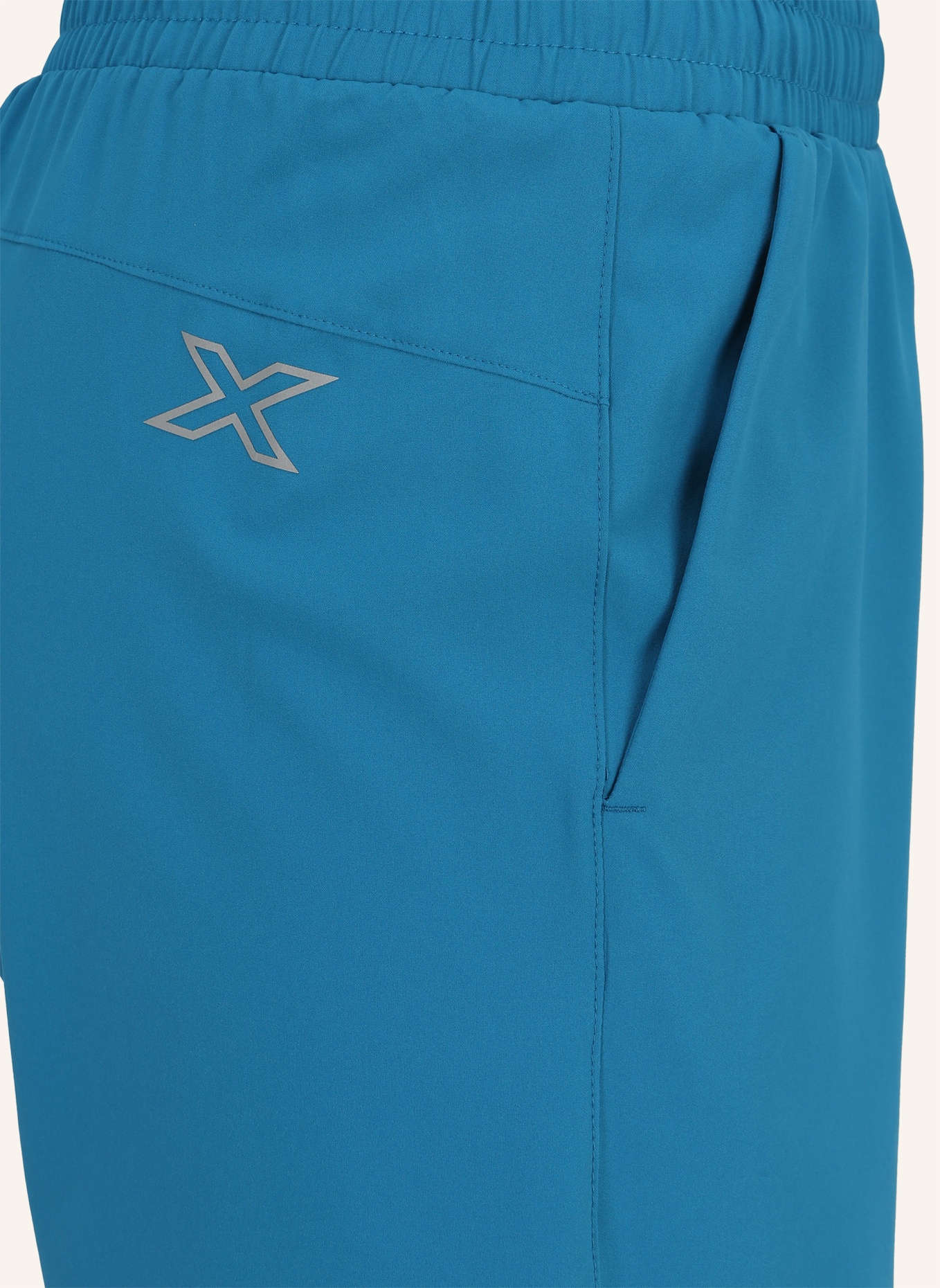 2XU Laufshorts AERO 7 INCH, Farbe: BLAU (Bild 3)