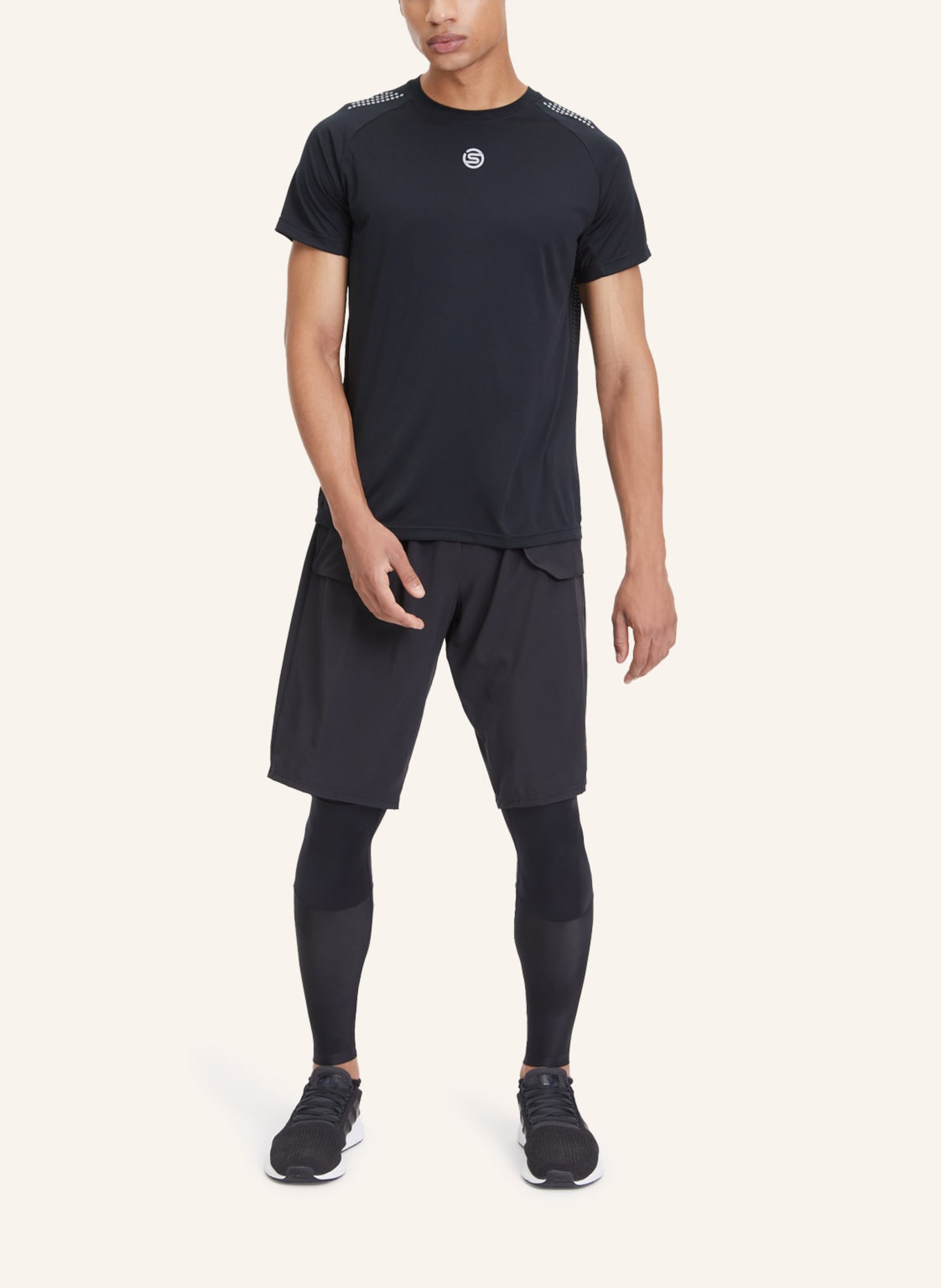 SKINS T-Shirt S3 SHORT SLEEVE TOP: SCHWARZ