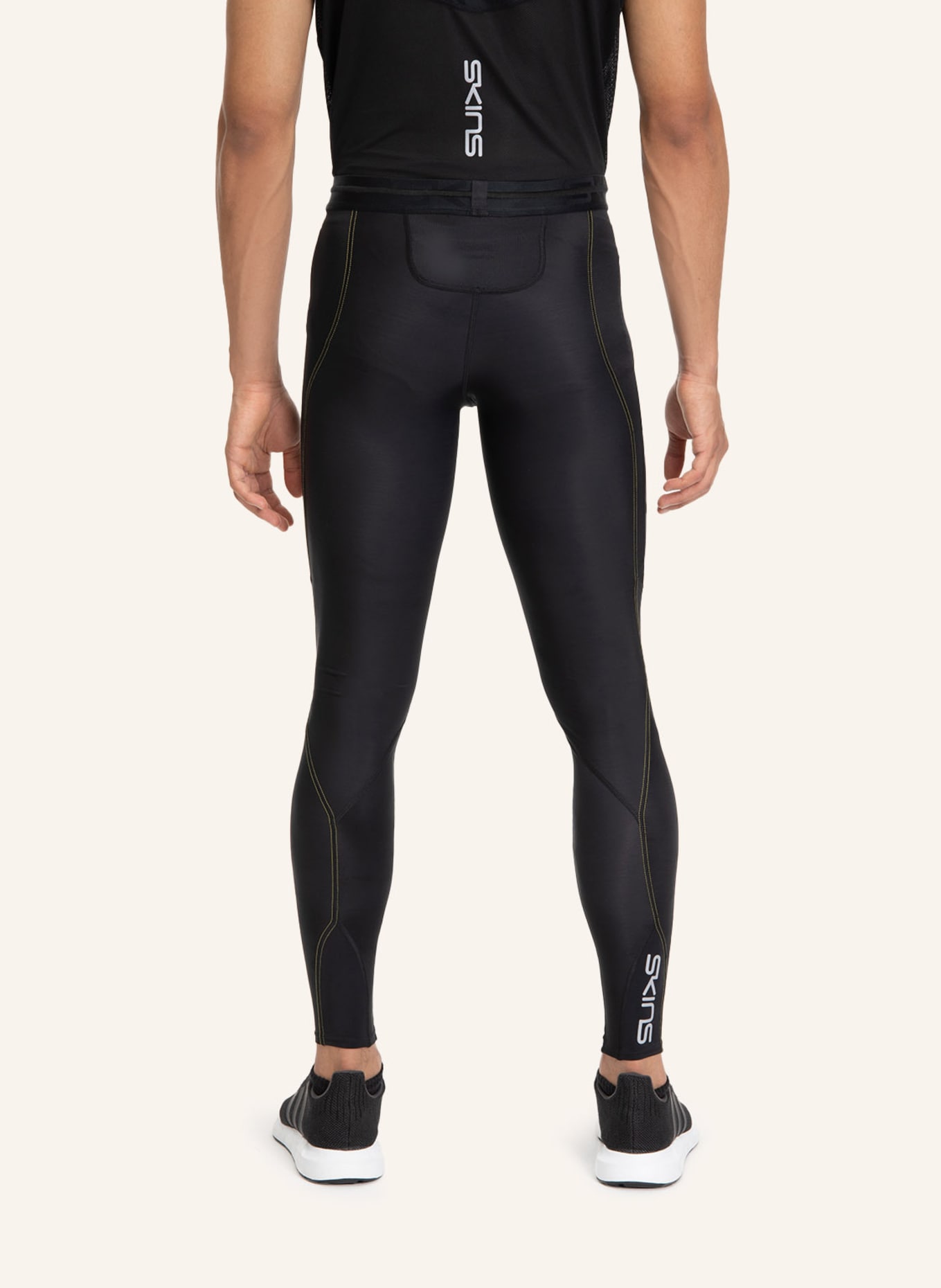 SKINS Kompressionshose S3 LONG TIGHTS: SCHWARZ