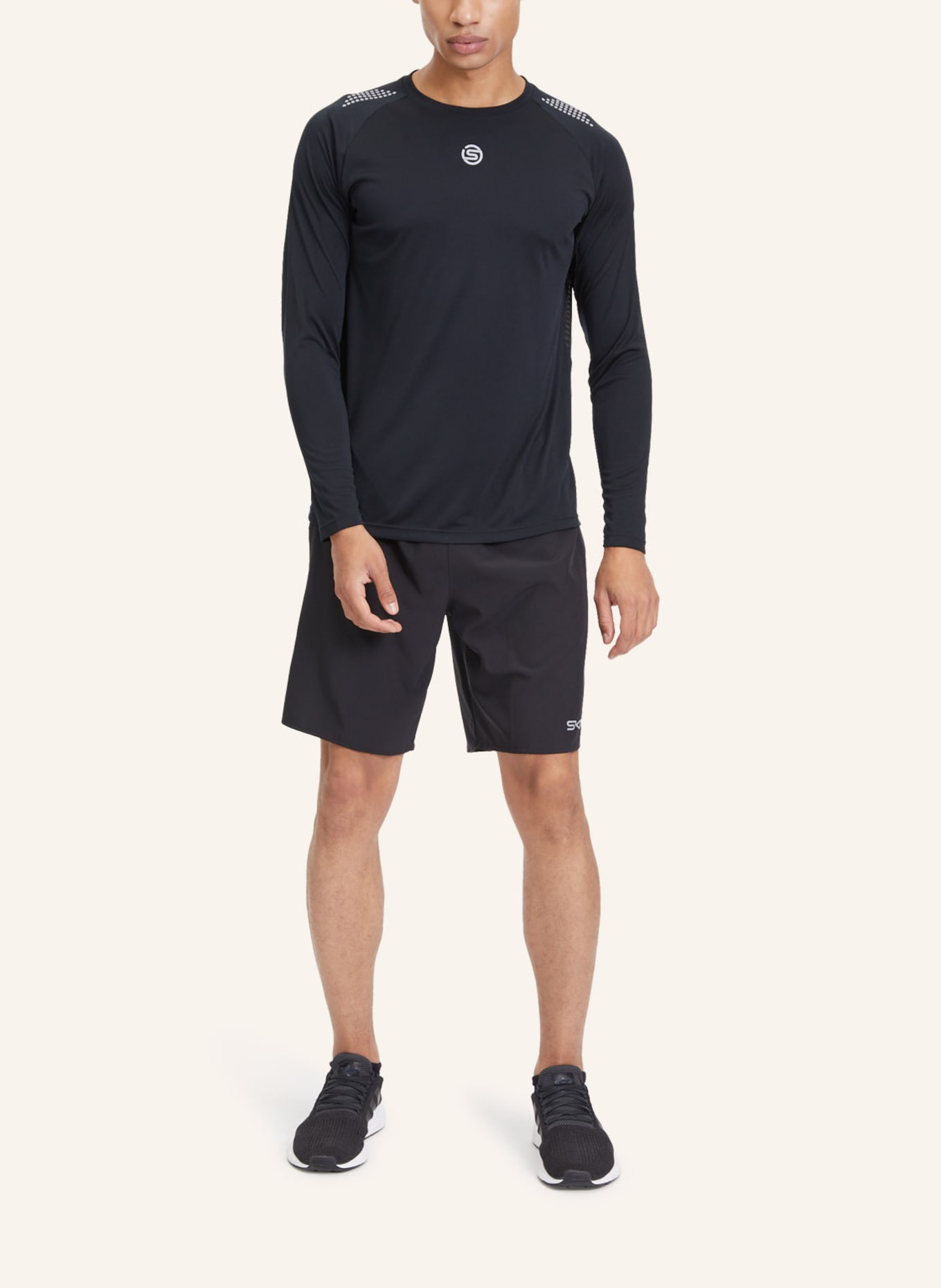 SKINS Longsleeve S3 LONG SLEEVE TOP: SCHWARZ