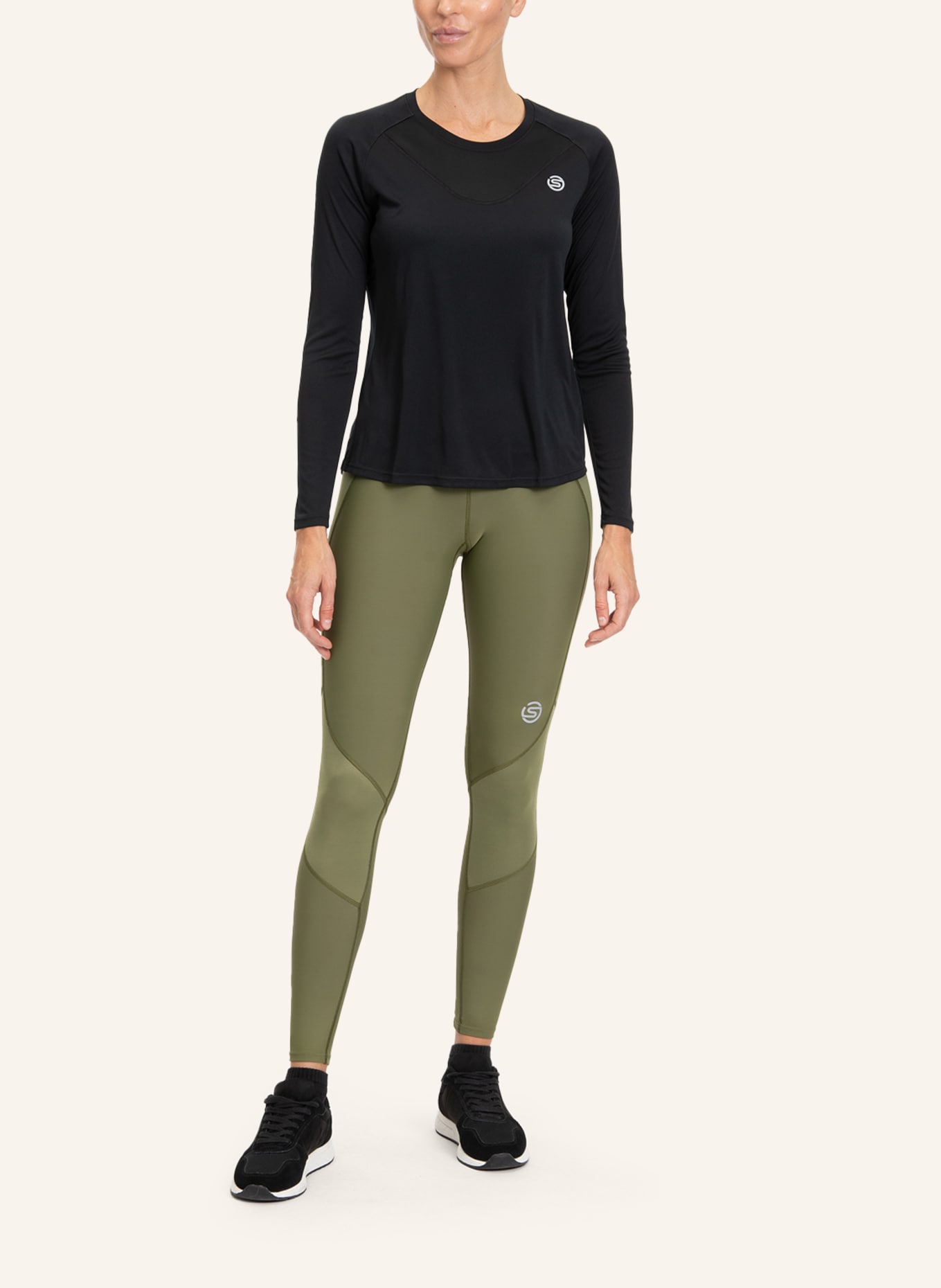 SKINS Longsleeve S3 LONG SLEEVE TOP: SCHWARZ