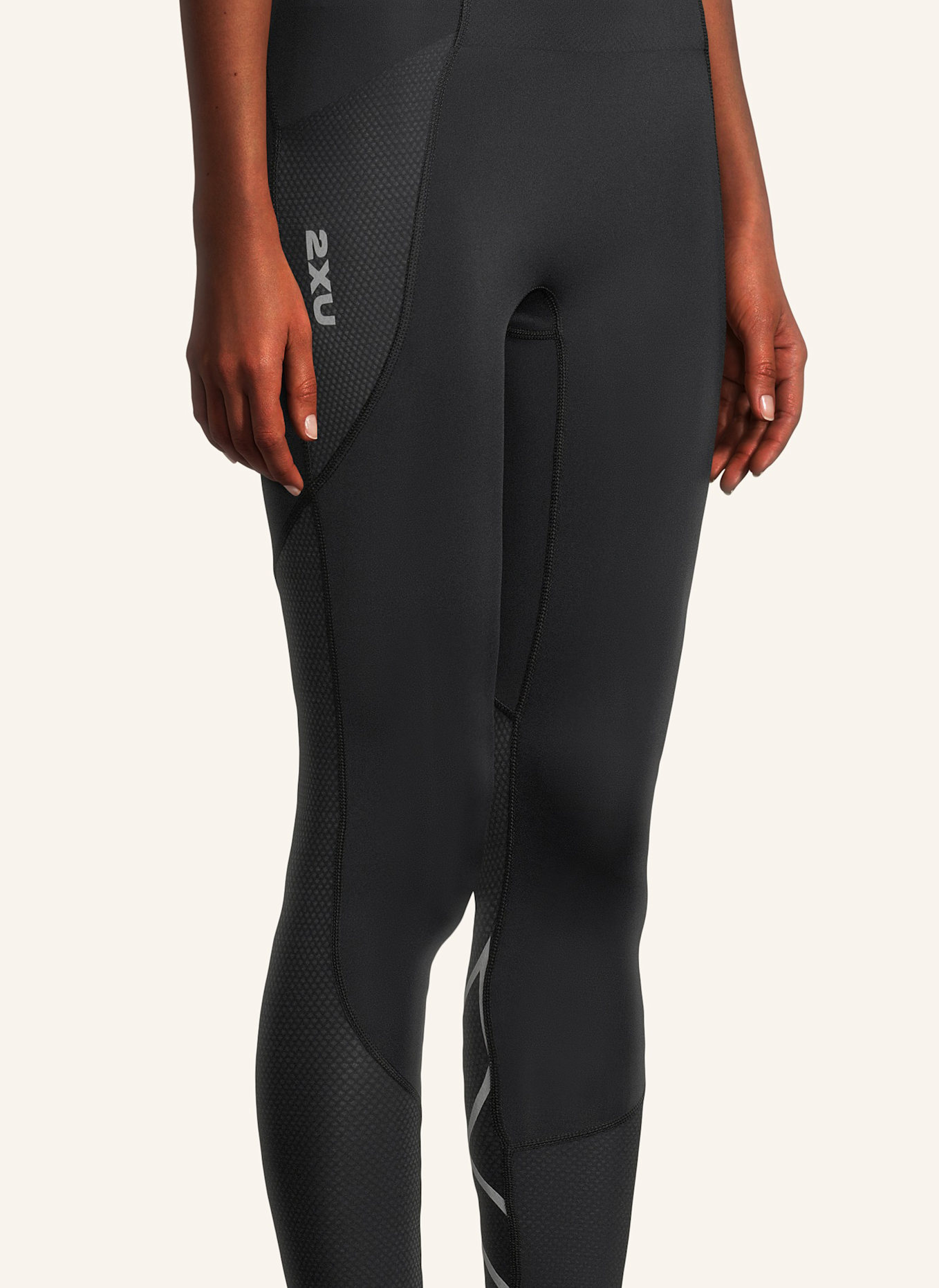 2XU Lauftight AERO MESH HI-RISE COMP TIGHT: SCHWARZ