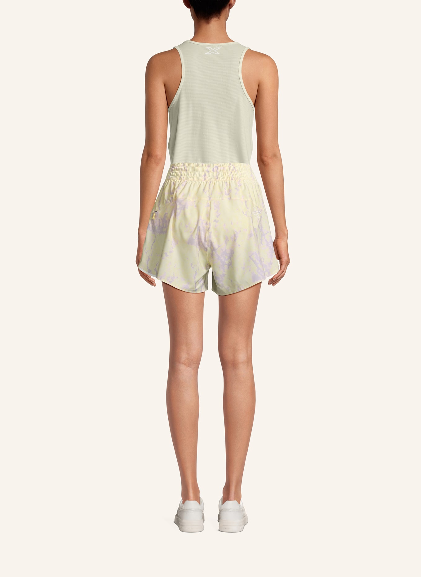 2XU Laufshort AERO HI-RISE 4 INCH SHORTS: GELB