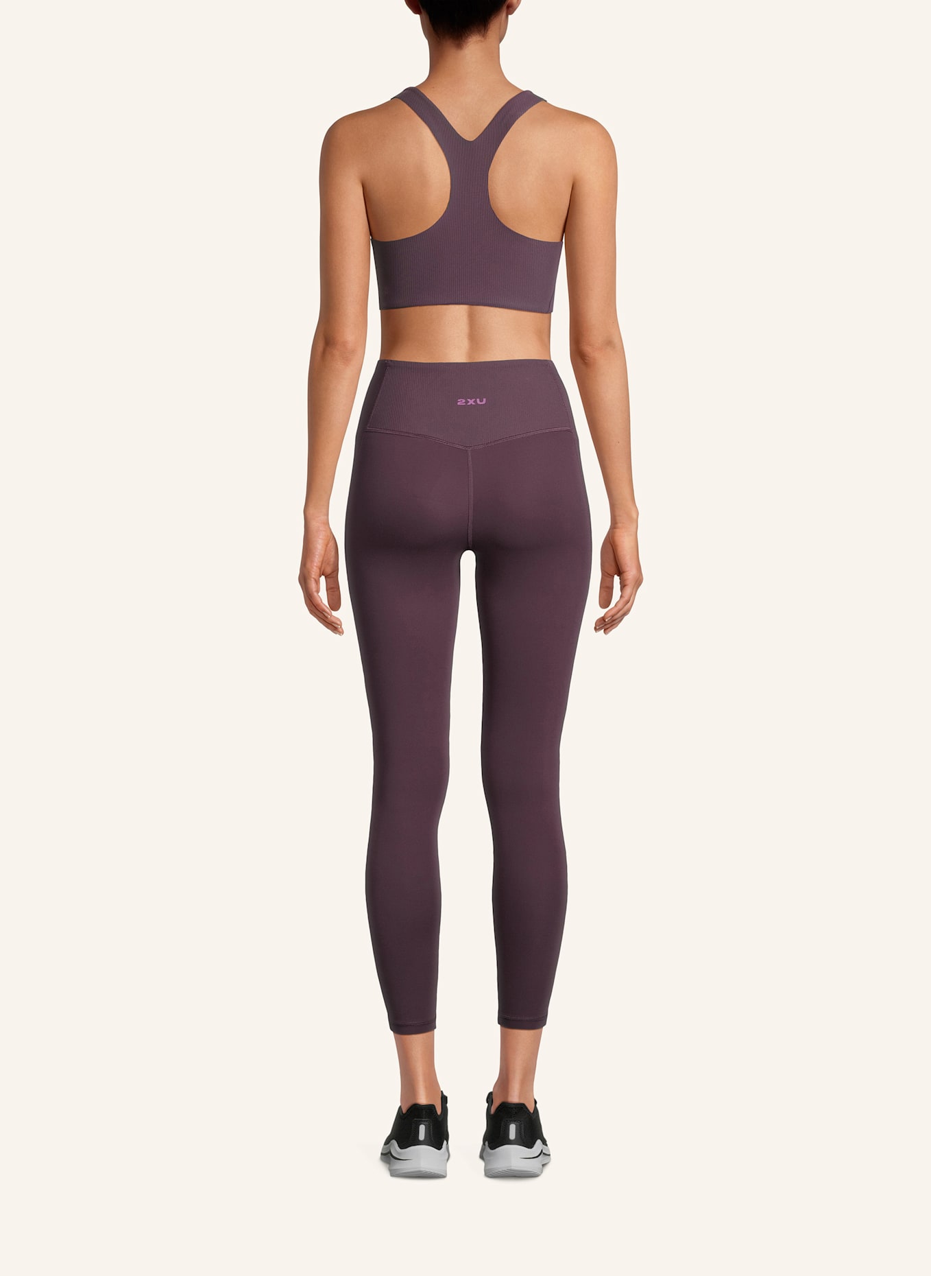 2XU Sport-BH ROBBED LONGLINE LOW IMPACT BRA: DUNKELROT