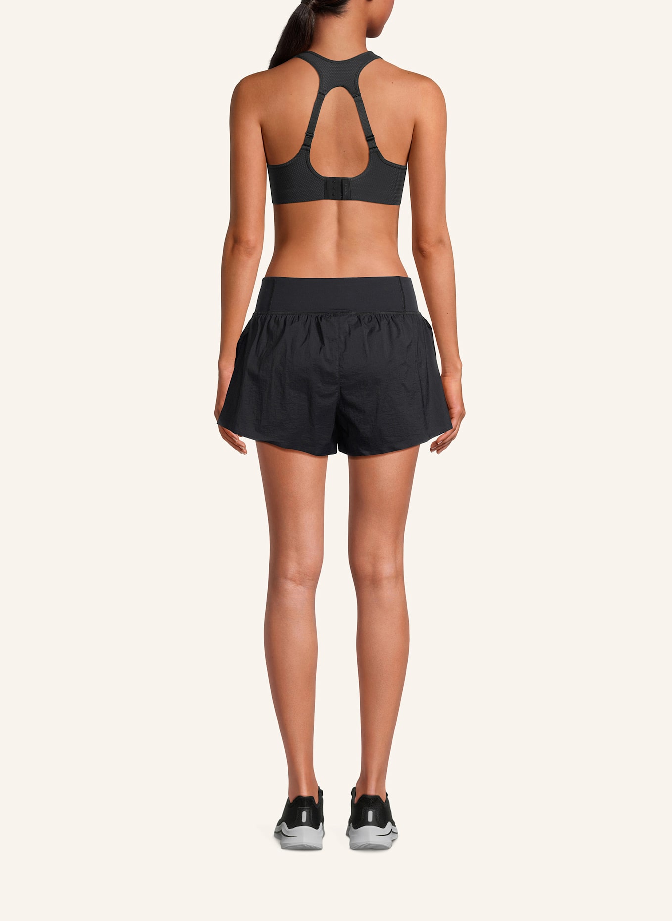 2XU Laufshort AERO HI-RISE 2-IN-1 3 INCH SHORTS: SCHWARZ