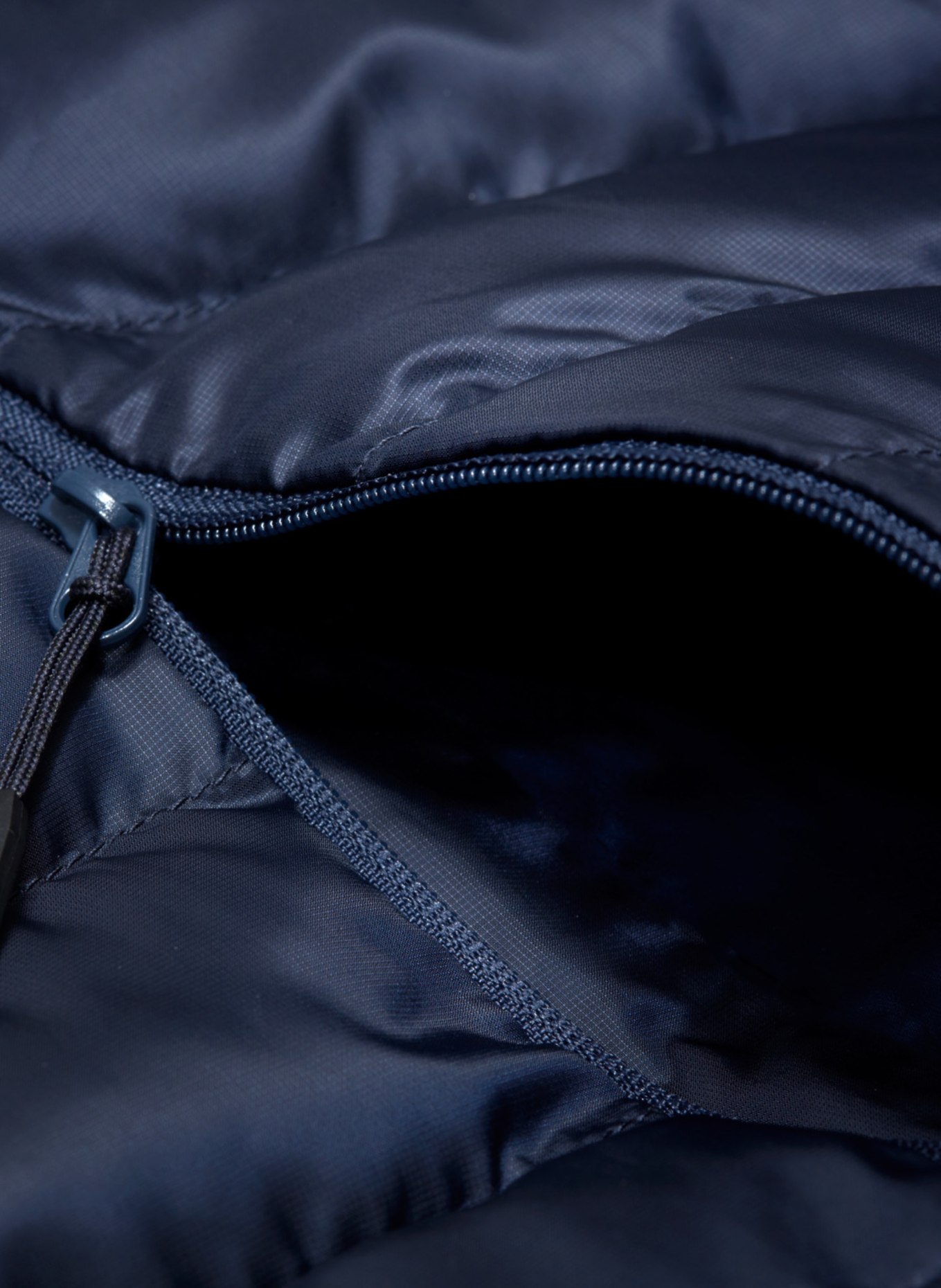 MAMMUT Isolationsjacke ALBULA mit Kapuze: BLAU