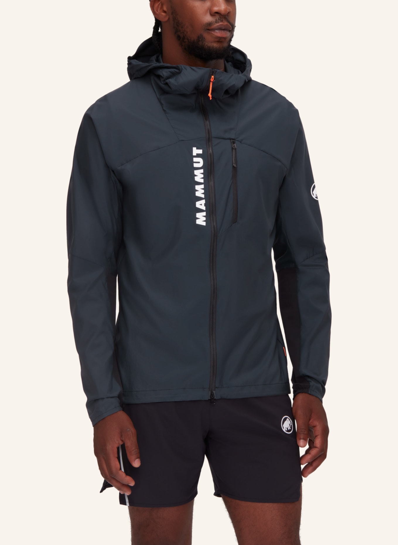 MAMMUT Aenergy WB Hooded Jacket Men: SCHWARZ