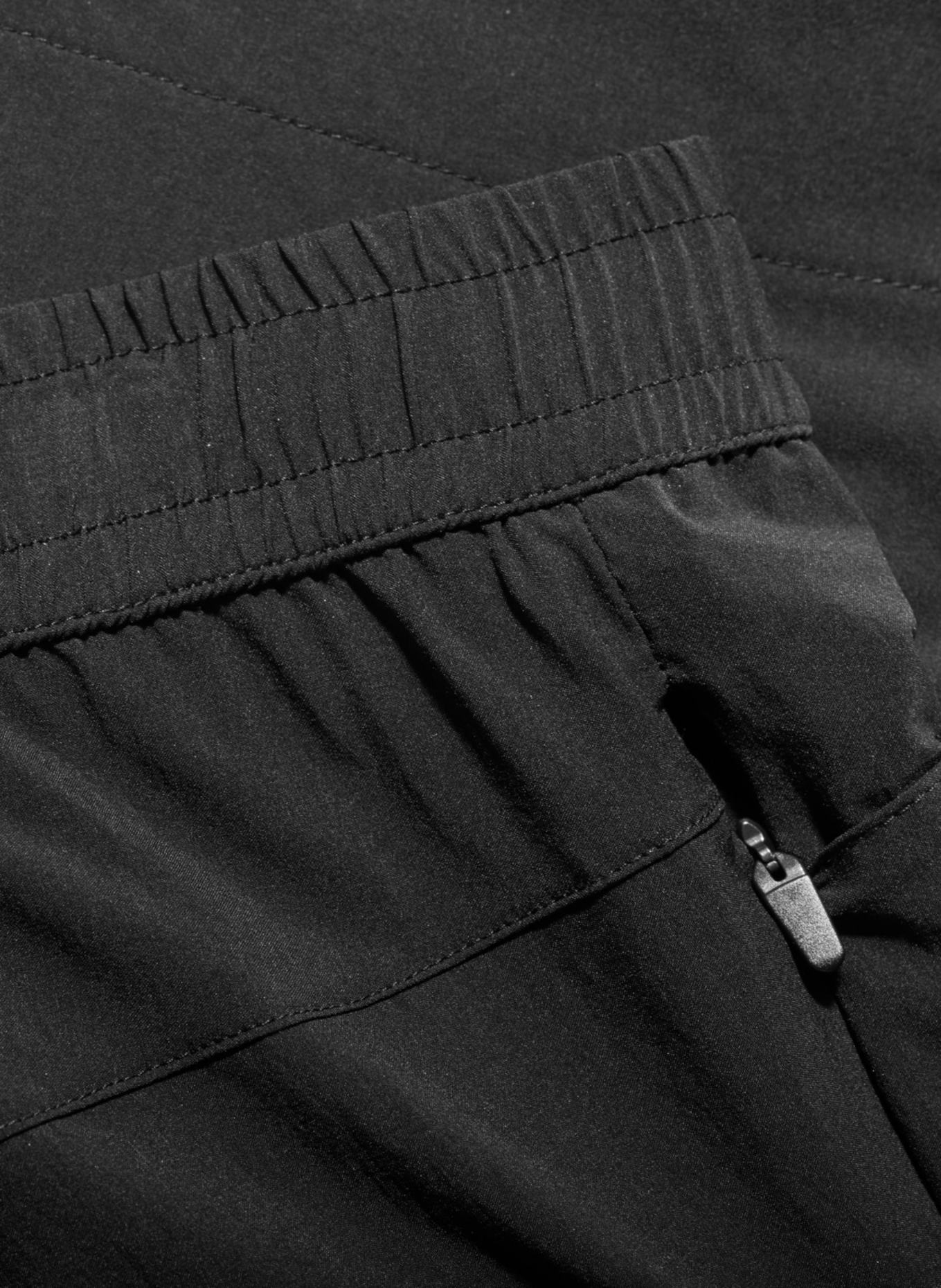 MAMMUT Shorts MASSONE SPORT: SCHWARZ