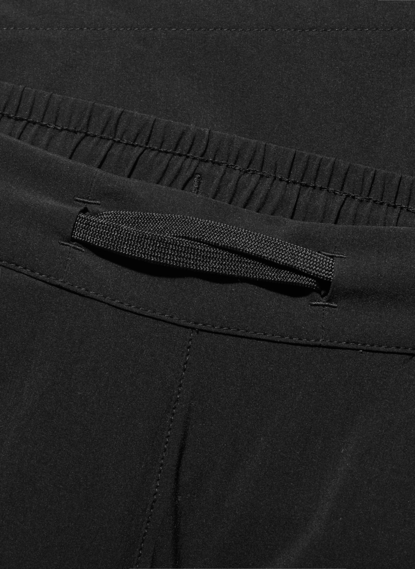 MAMMUT Shorts MASSONE SPORT: SCHWARZ