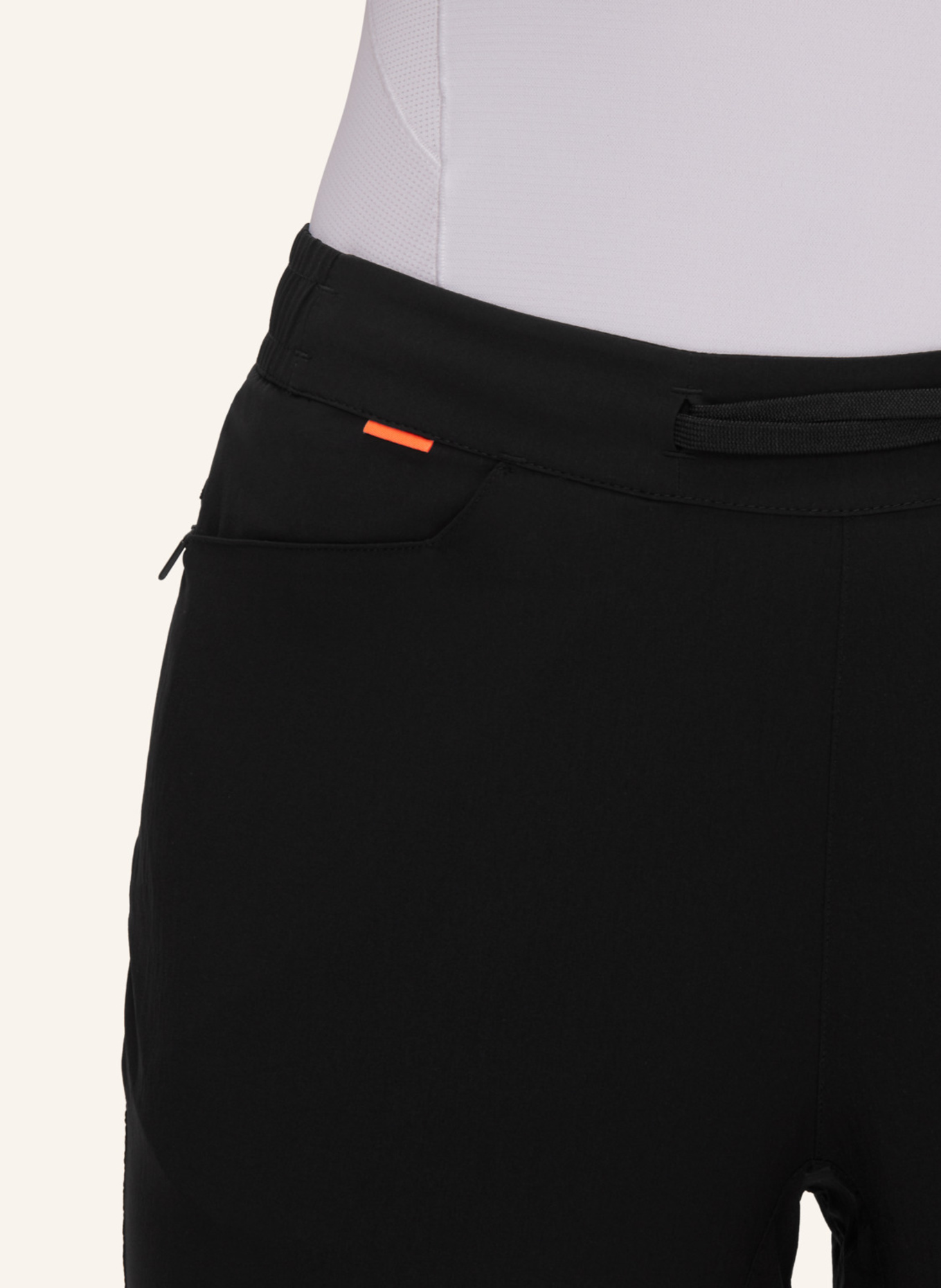MAMMUT Shorts MASSONE SPORT: SCHWARZ