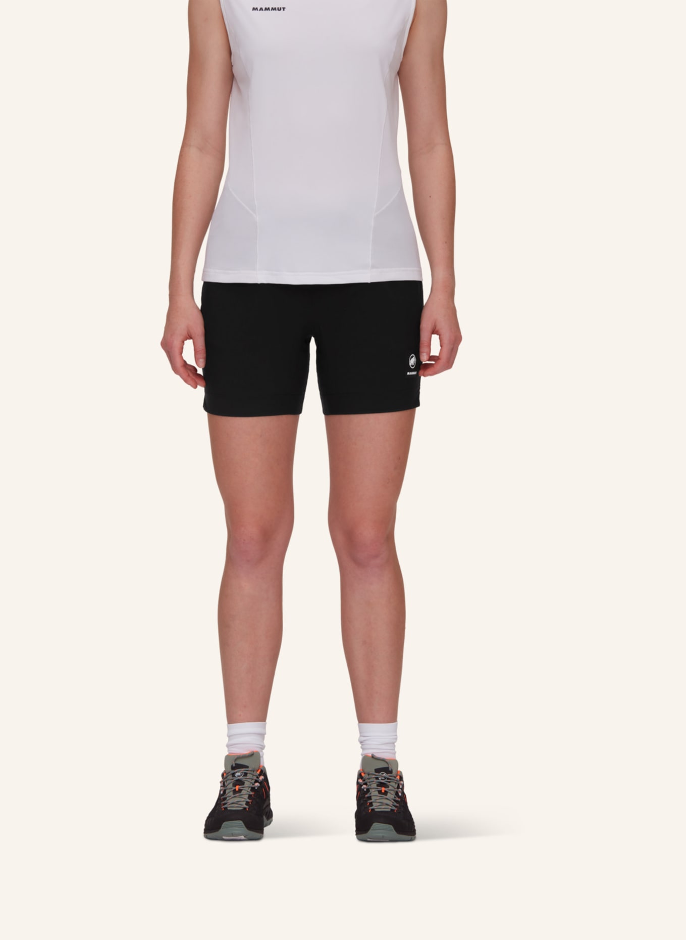 MAMMUT Shorts MASSONE SPORT: SCHWARZ