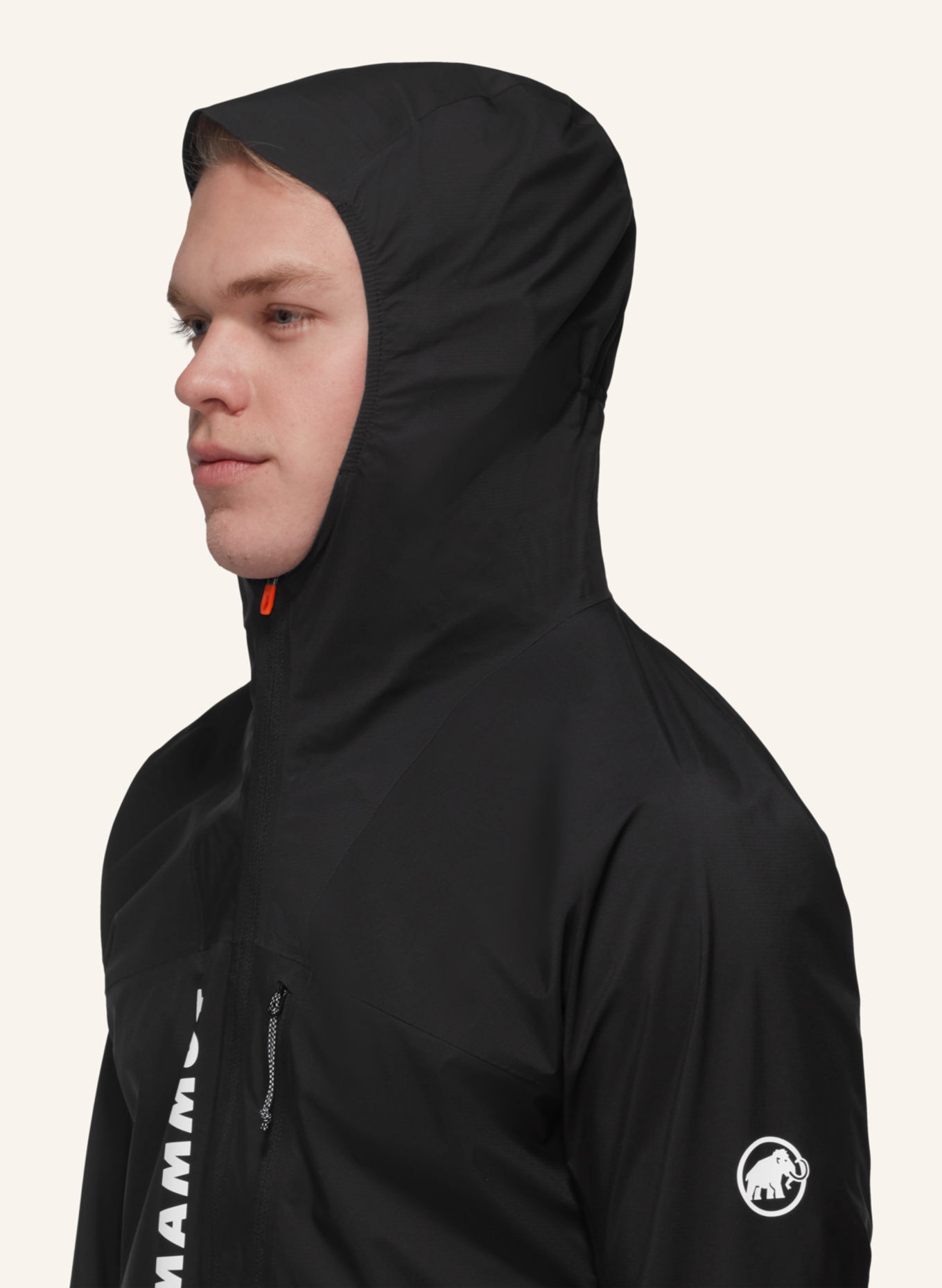 MAMMUT Aenergy TR HS Hooded Jacket Men: SCHWARZ