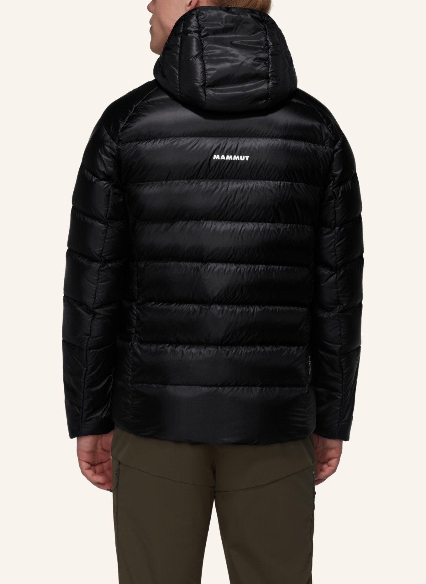 MAMMUT Daunenjacke TAISS  mit Kapuze: SCHWARZ