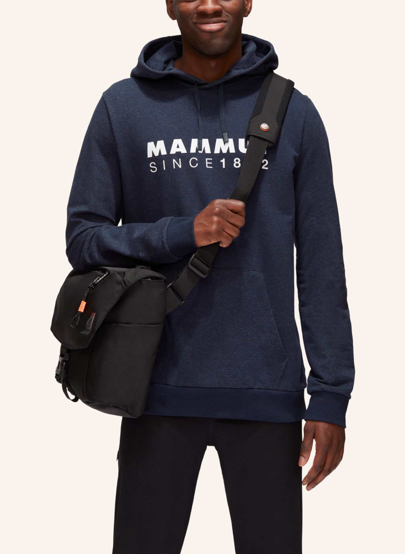 MAMMUT Xeron Messenger 14: SCHWARZ