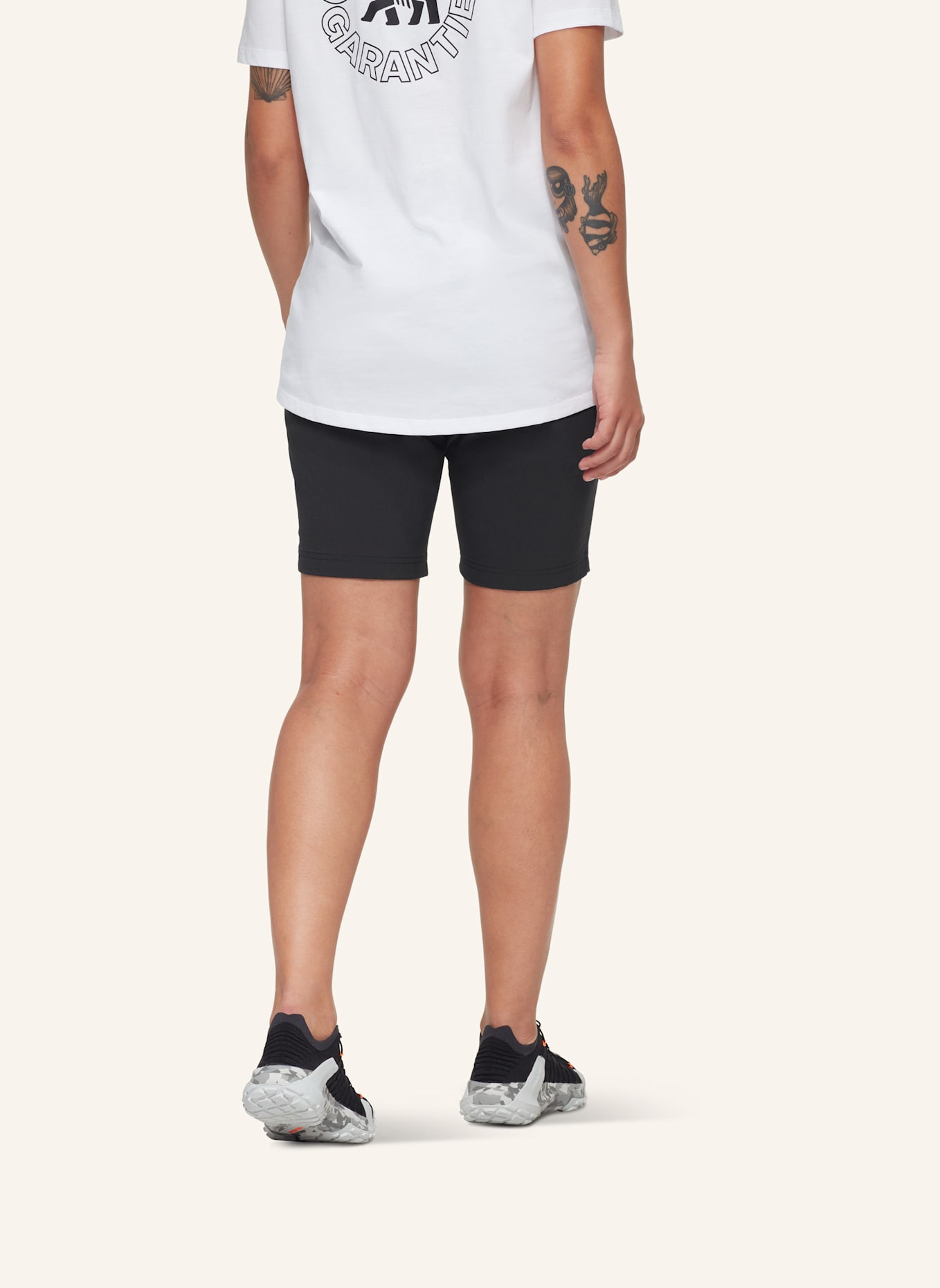 MAMMUT Mammut Hiking V Shorts Women: SCHWARZ