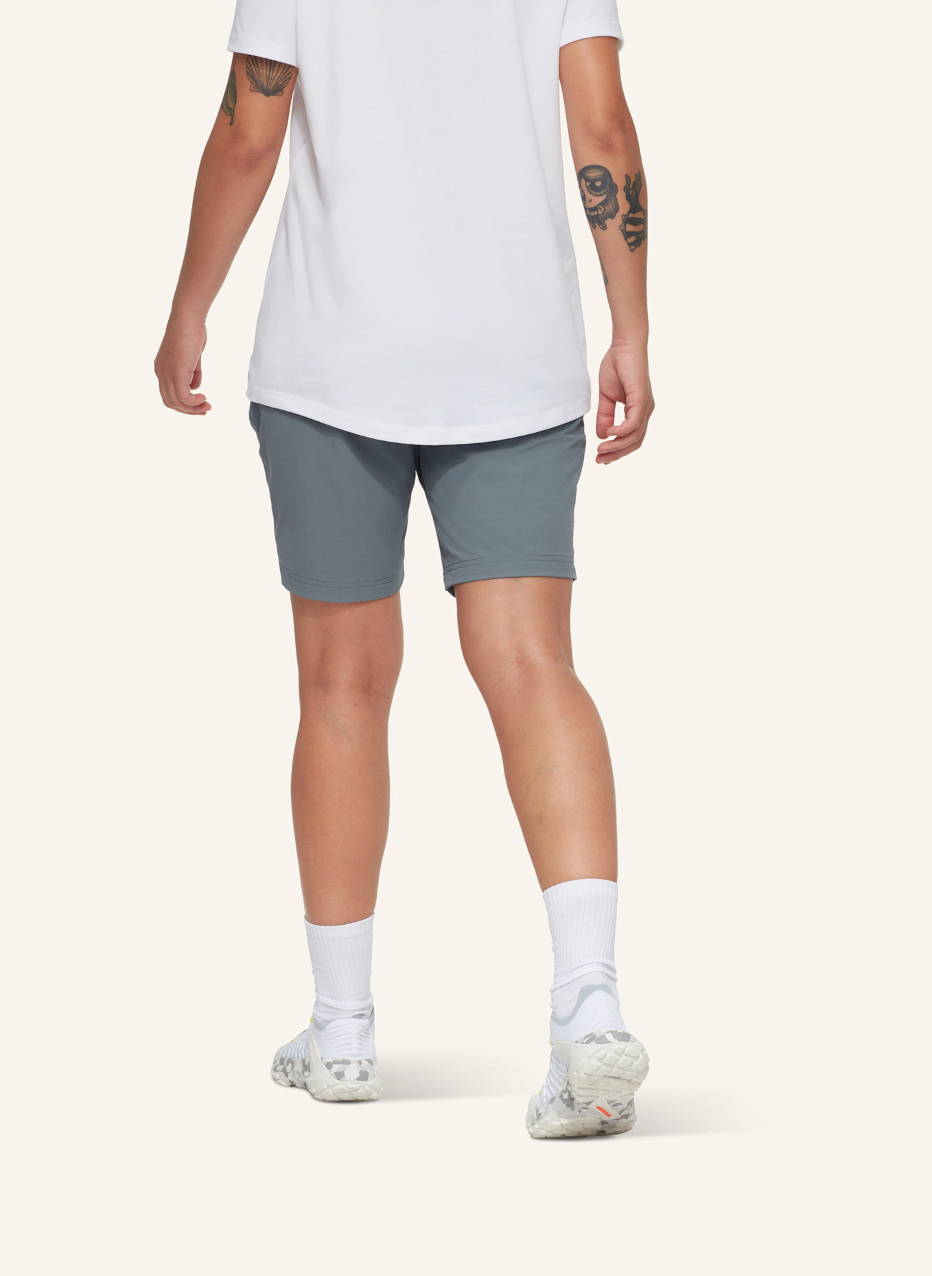 MAMMUT Mammut Hiking V Shorts Women: GRAU