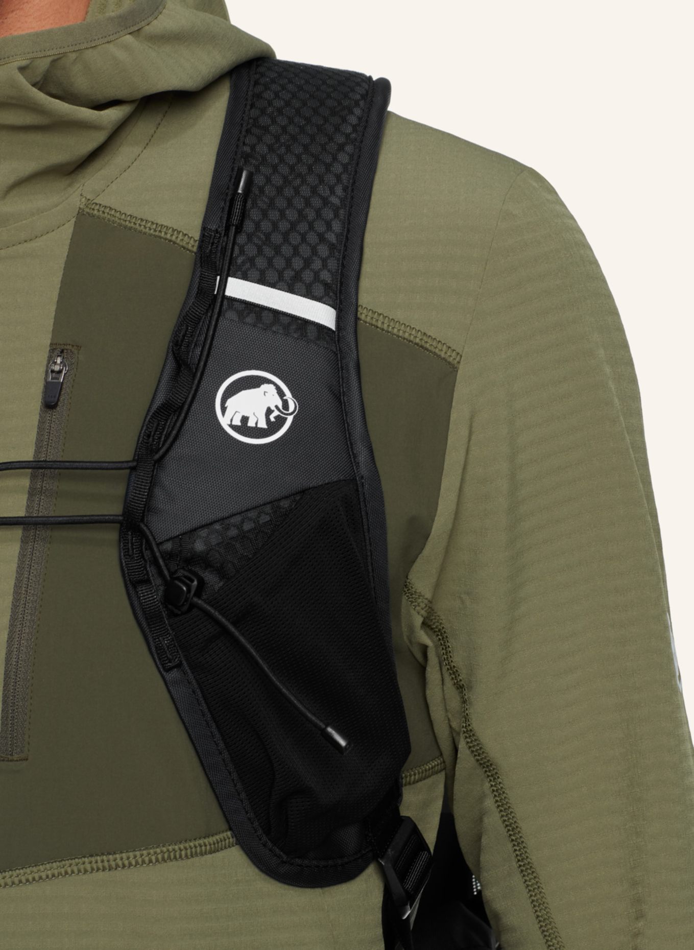 MAMMUT Wanderrucksack DUCAN 22: SCHWARZ