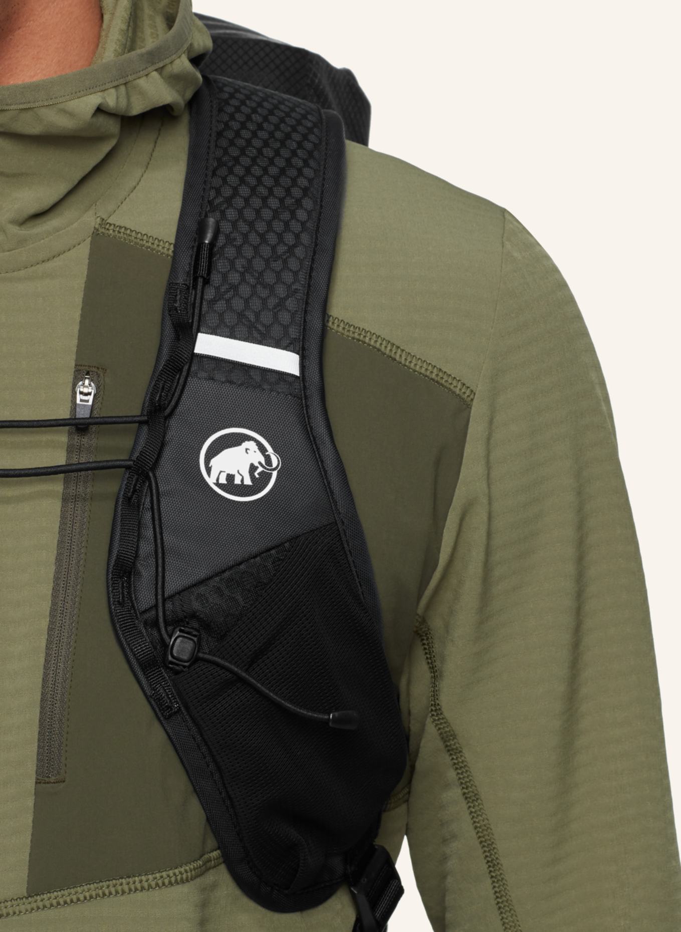 MAMMUT Wanderrucksack DUCAN 26: SCHWARZ