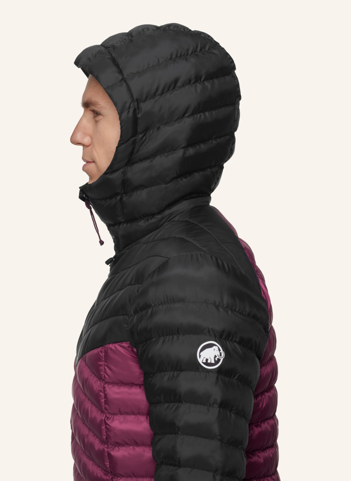 MAMMUT Isolationsjacke ALBULA mit Kapuze: ROT