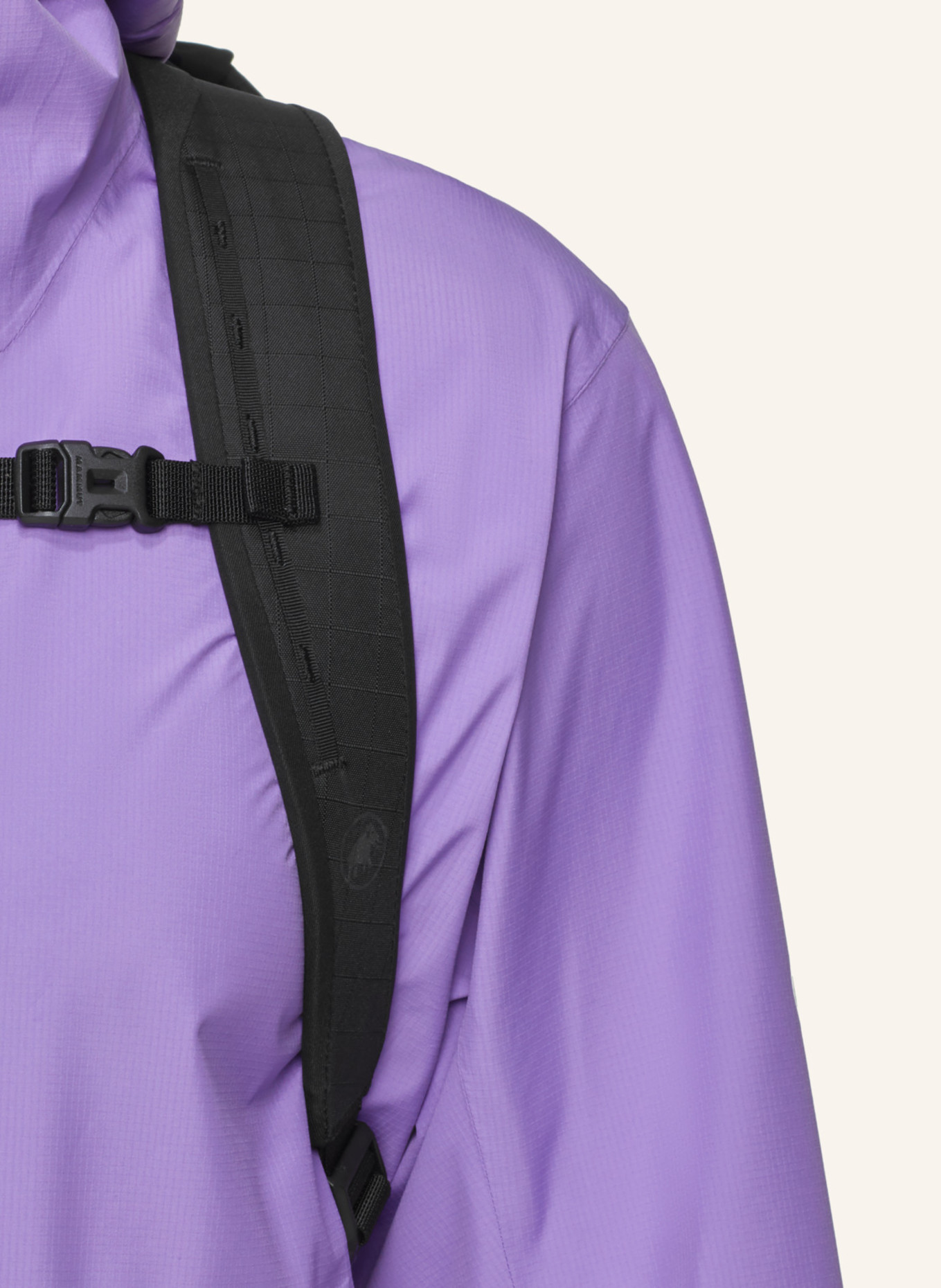 MAMMUT Tagesrucksack ALTO 24: SCHWARZ