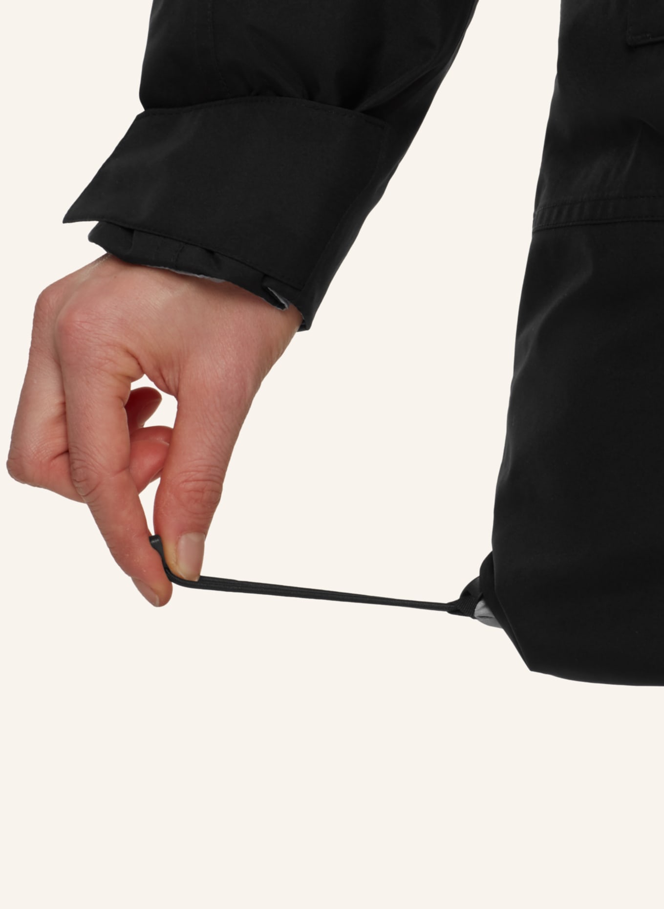 MAMMUT Winterparka TREELINE HS THERMO mit Kapuze: SCHWARZ