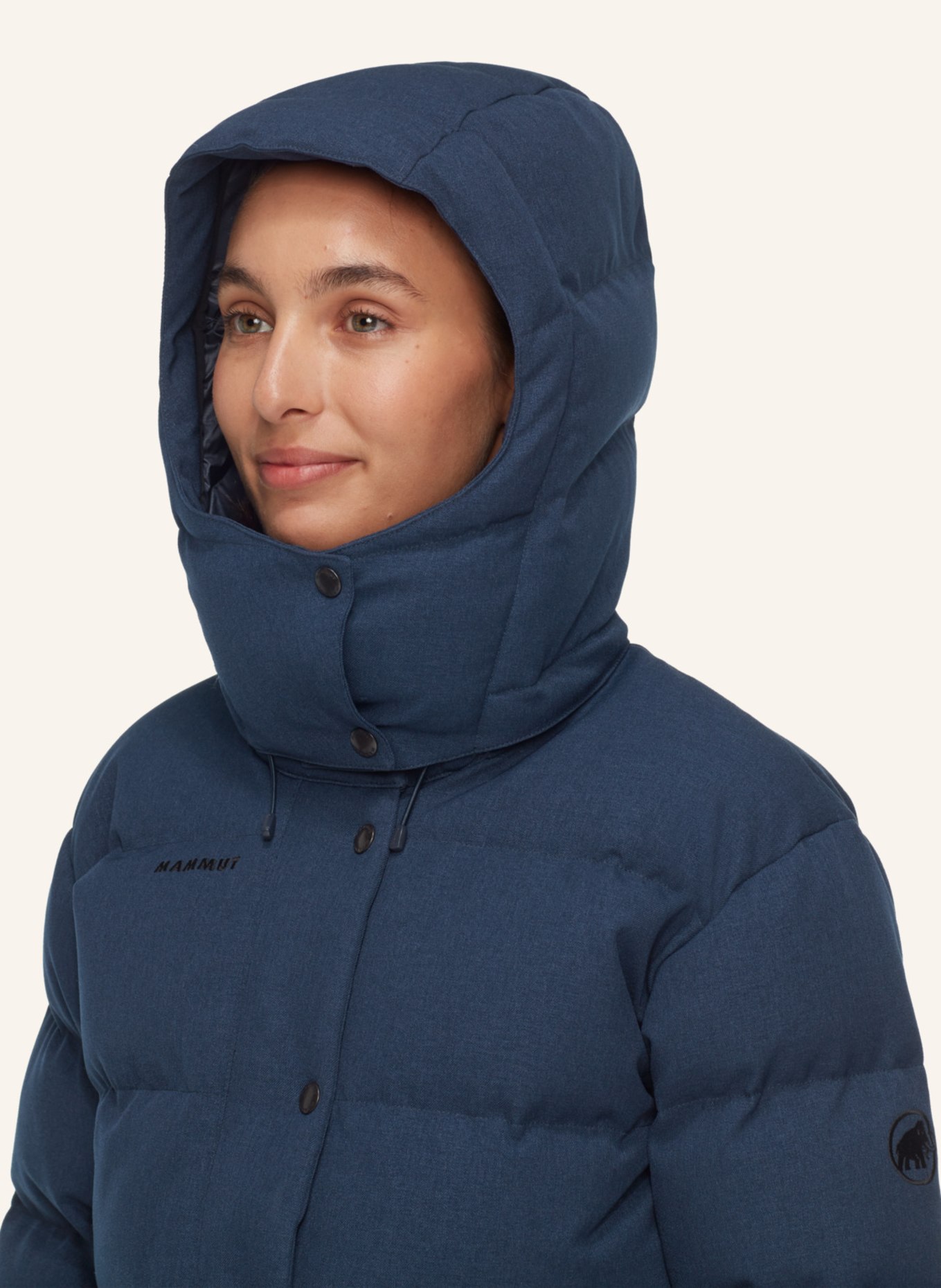 MAMMUT Daunenjacke ROSEG 2.0 IN: BLAU