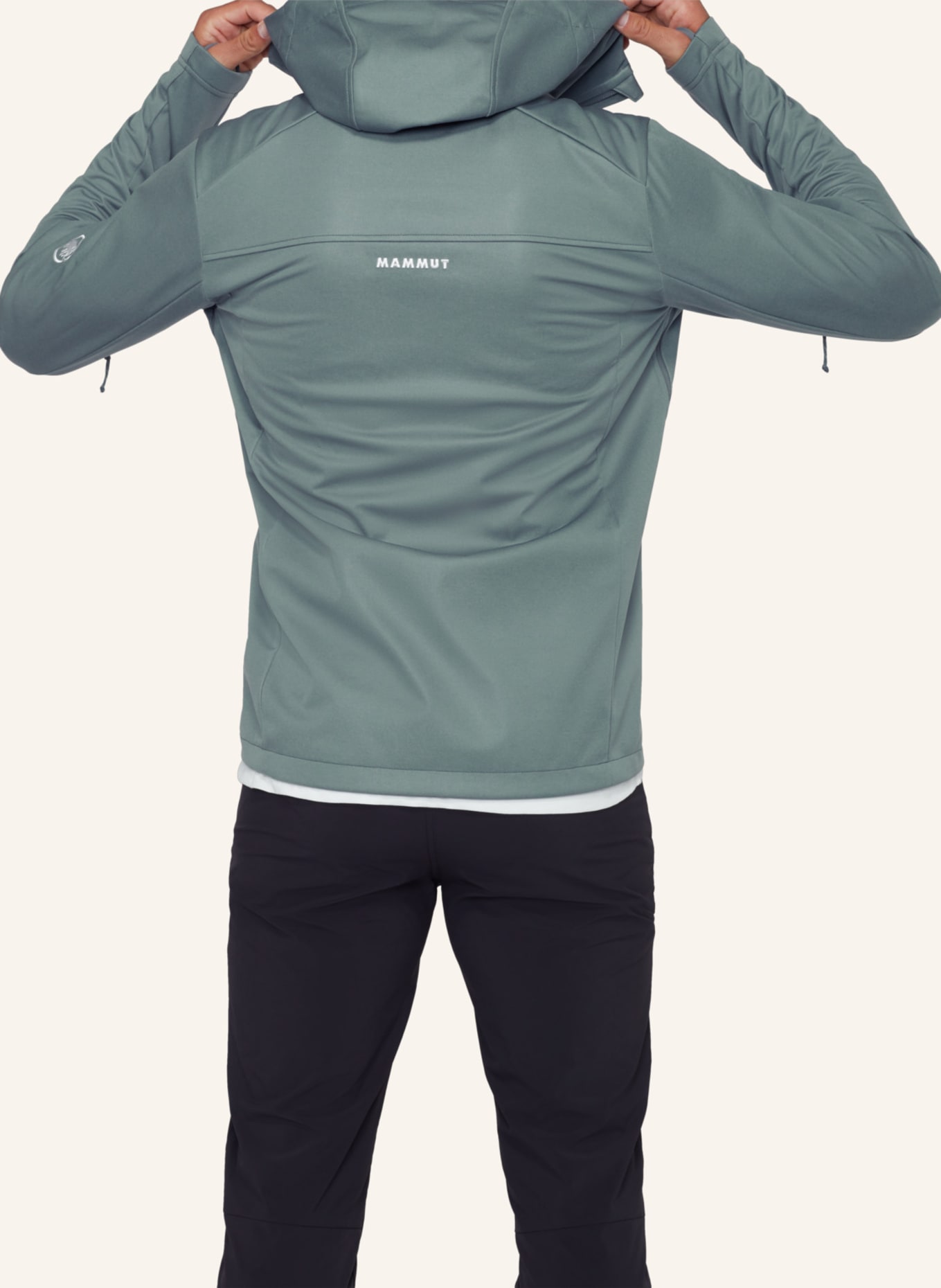 MAMMUT Ultimate VIII SO Hooded Jacket Men: SCHWARZ