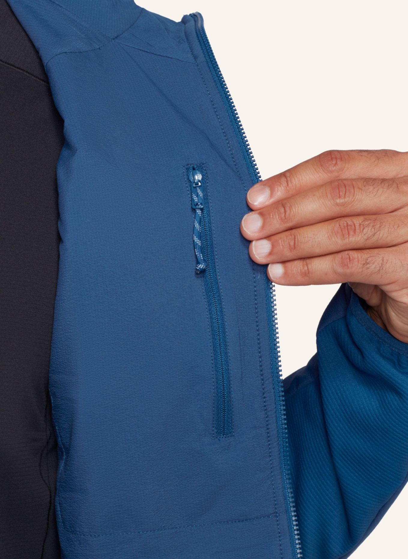 MAMMUT Hybridjacke RIME LIGHT IN HYBRID mit Kapuze: BLAU