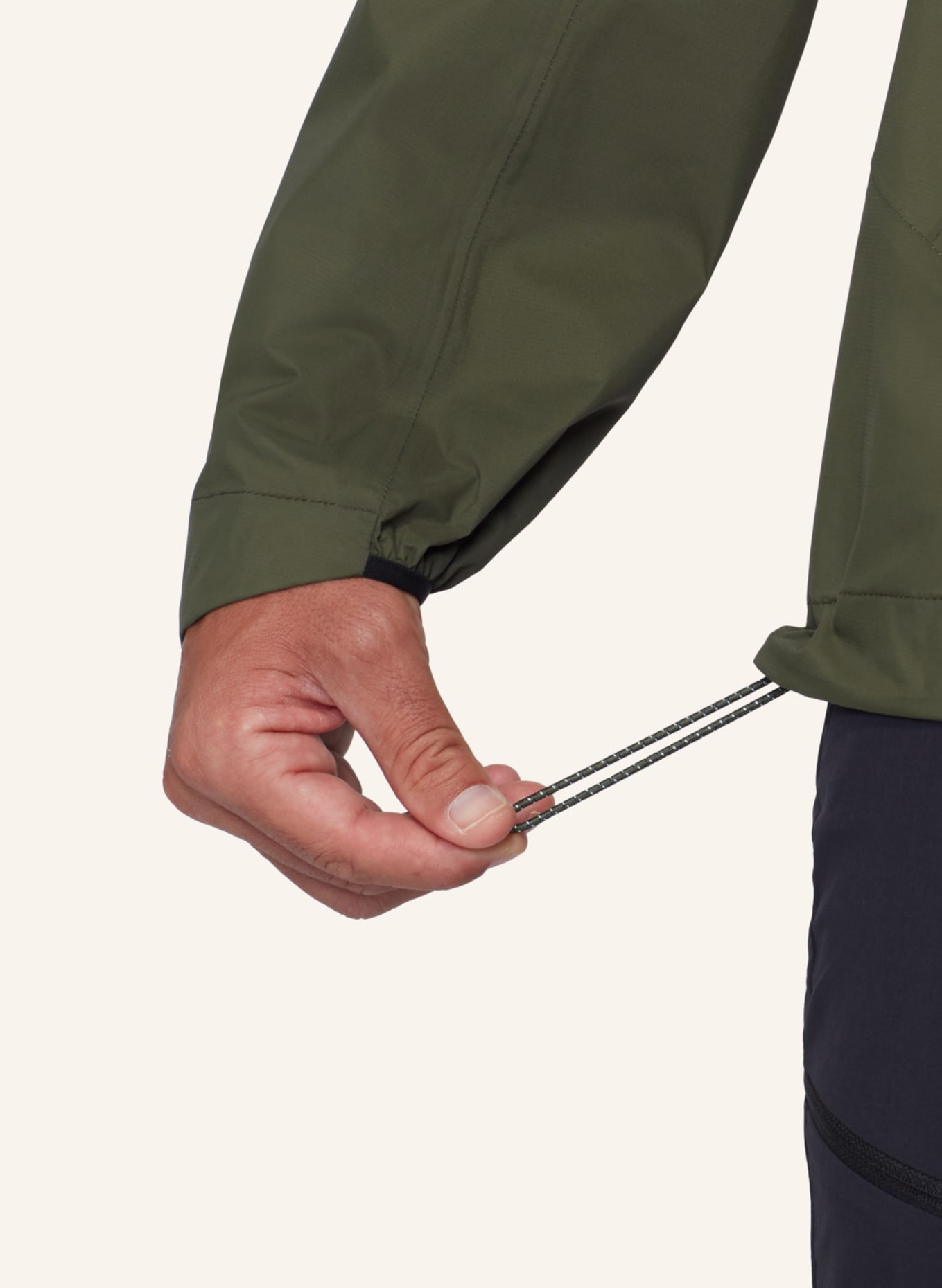 MAMMUT Ducan HS Hooded Jacket Men: GRÜN