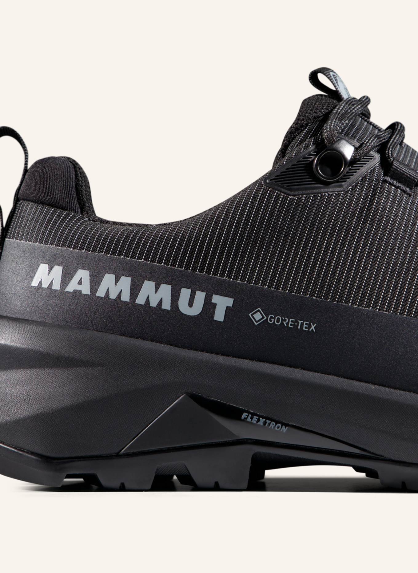MAMMUT Ducan III Low GTX Men: SCHWARZ