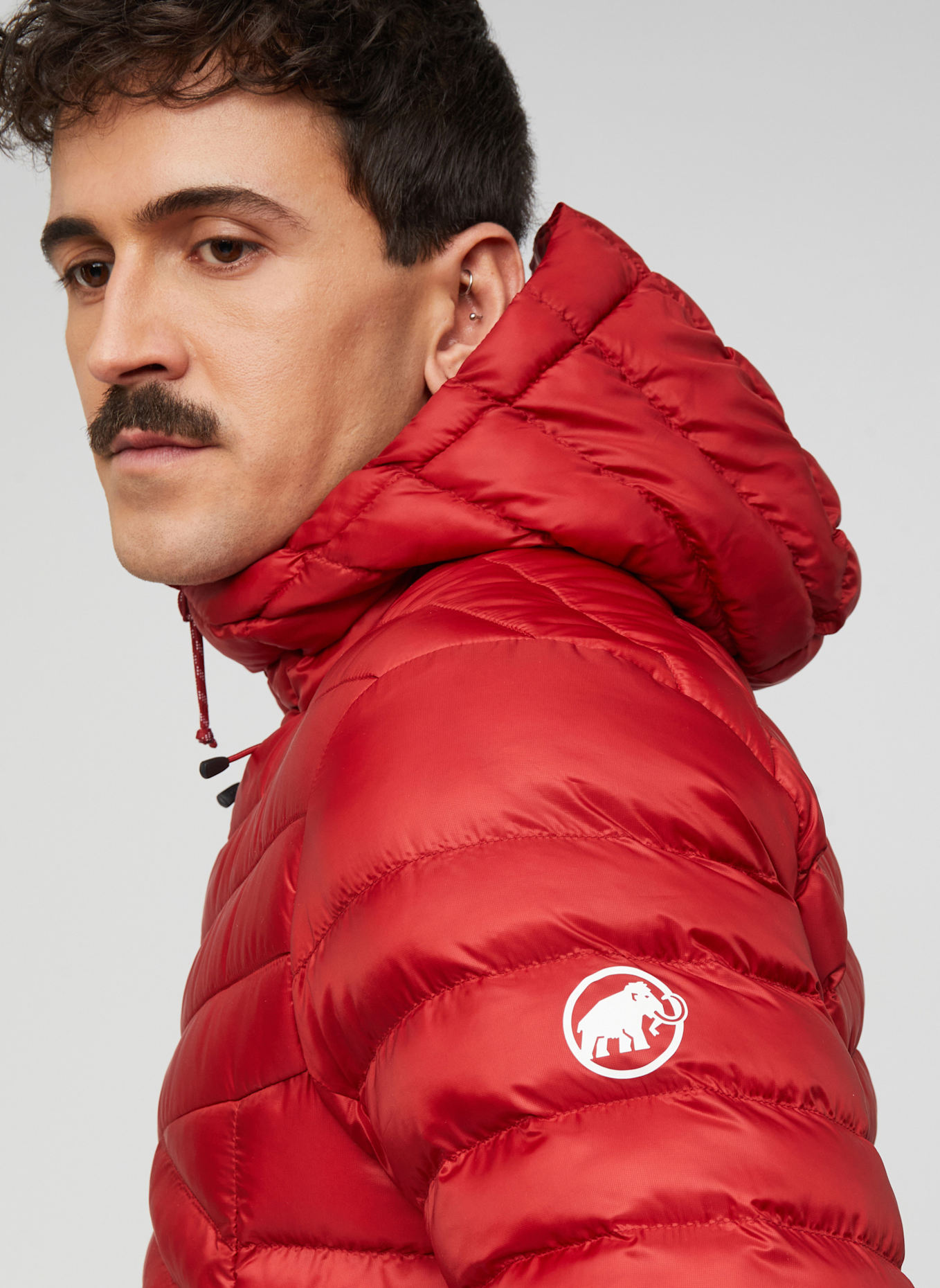 MAMMUT Isolationsjacke ALBULA IN mit Kapuze: ROT