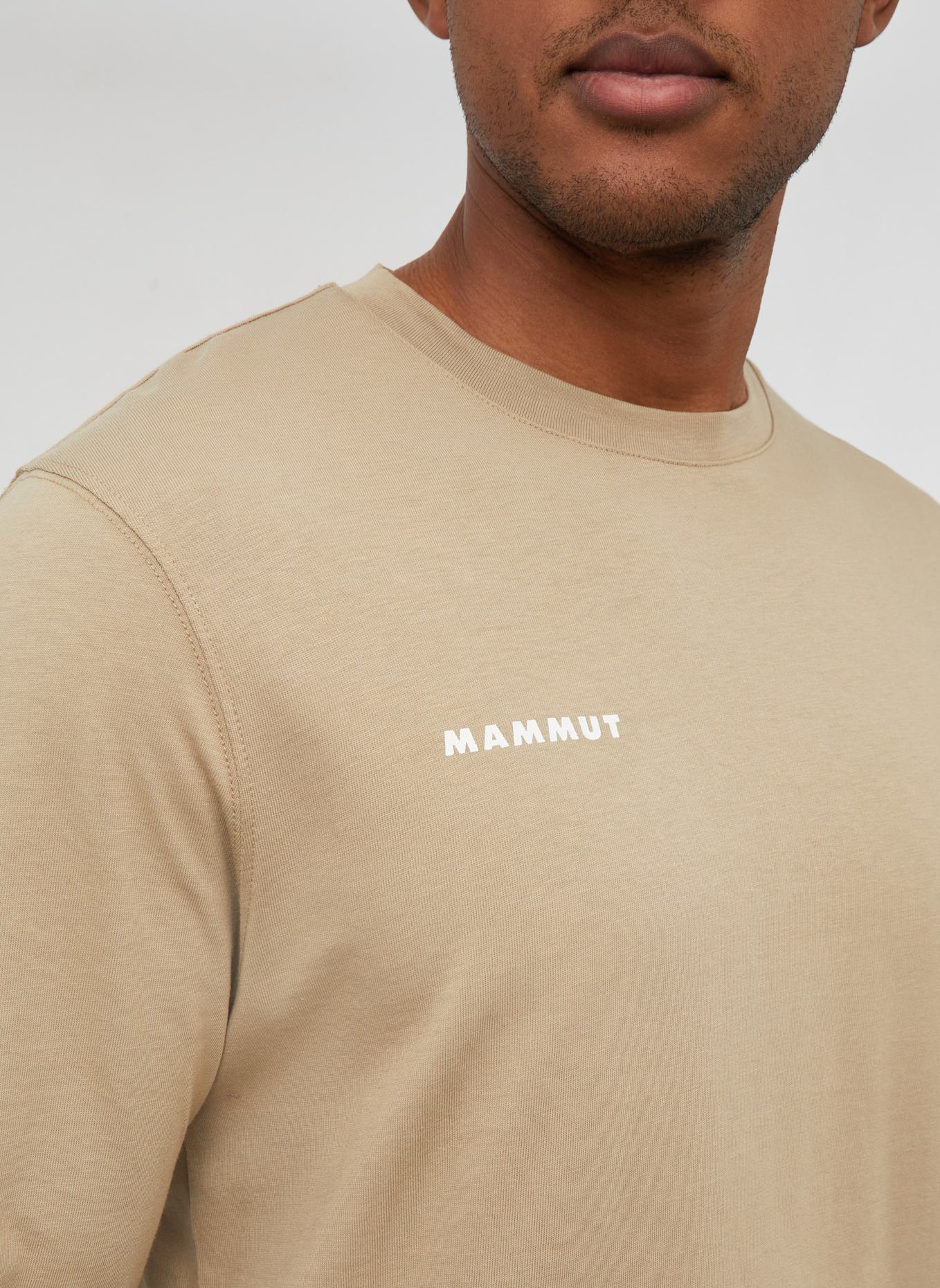 MAMMUT Funktionsshirt BASE MINI LOGO: BRAUN