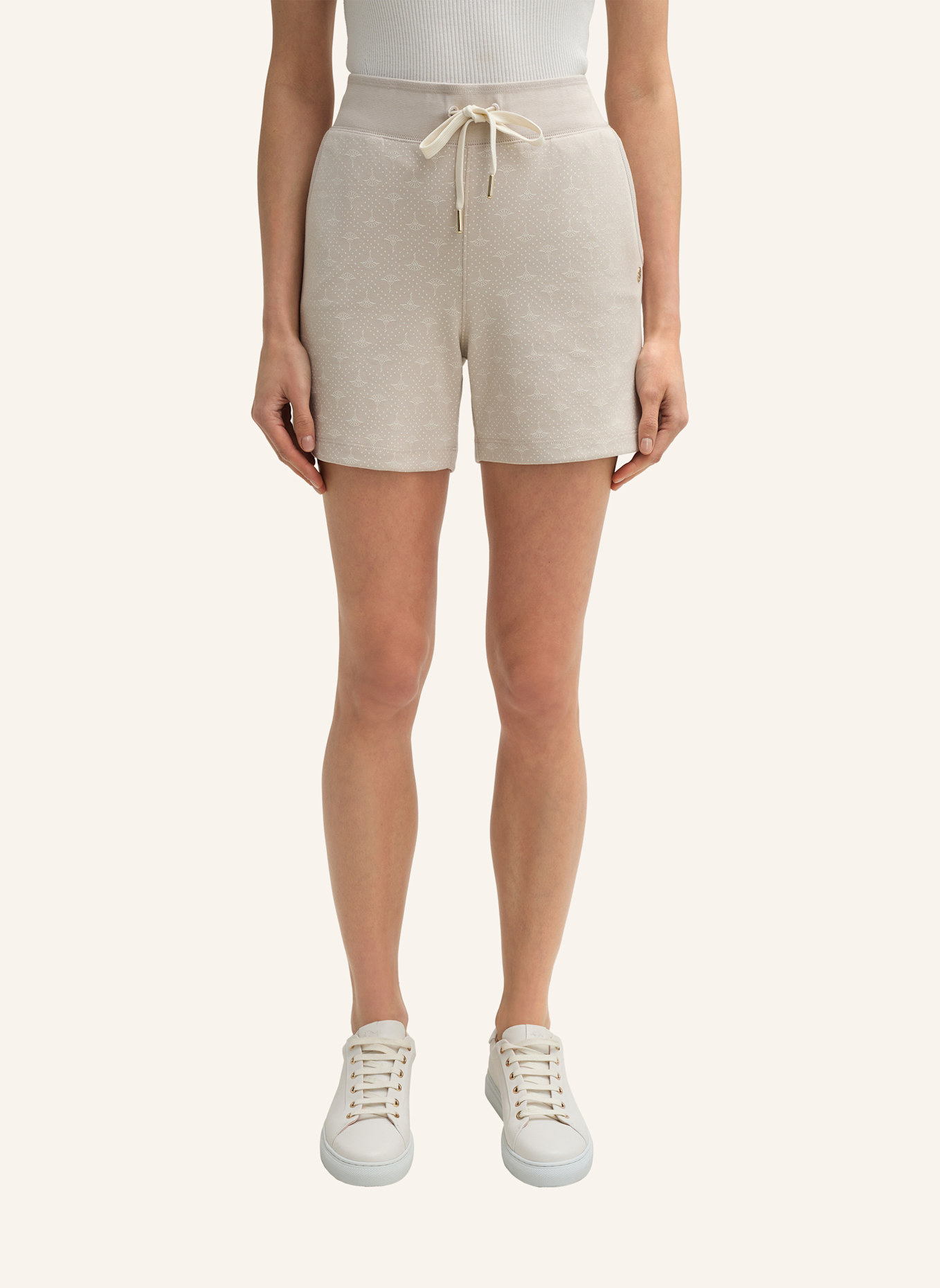 JOOP! Shorts: BEIGE/ ECRU