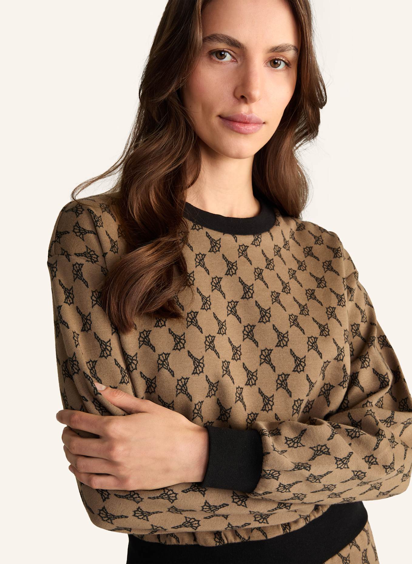 JOOP! Sweatshirt: BRAUN/ SCHWARZ