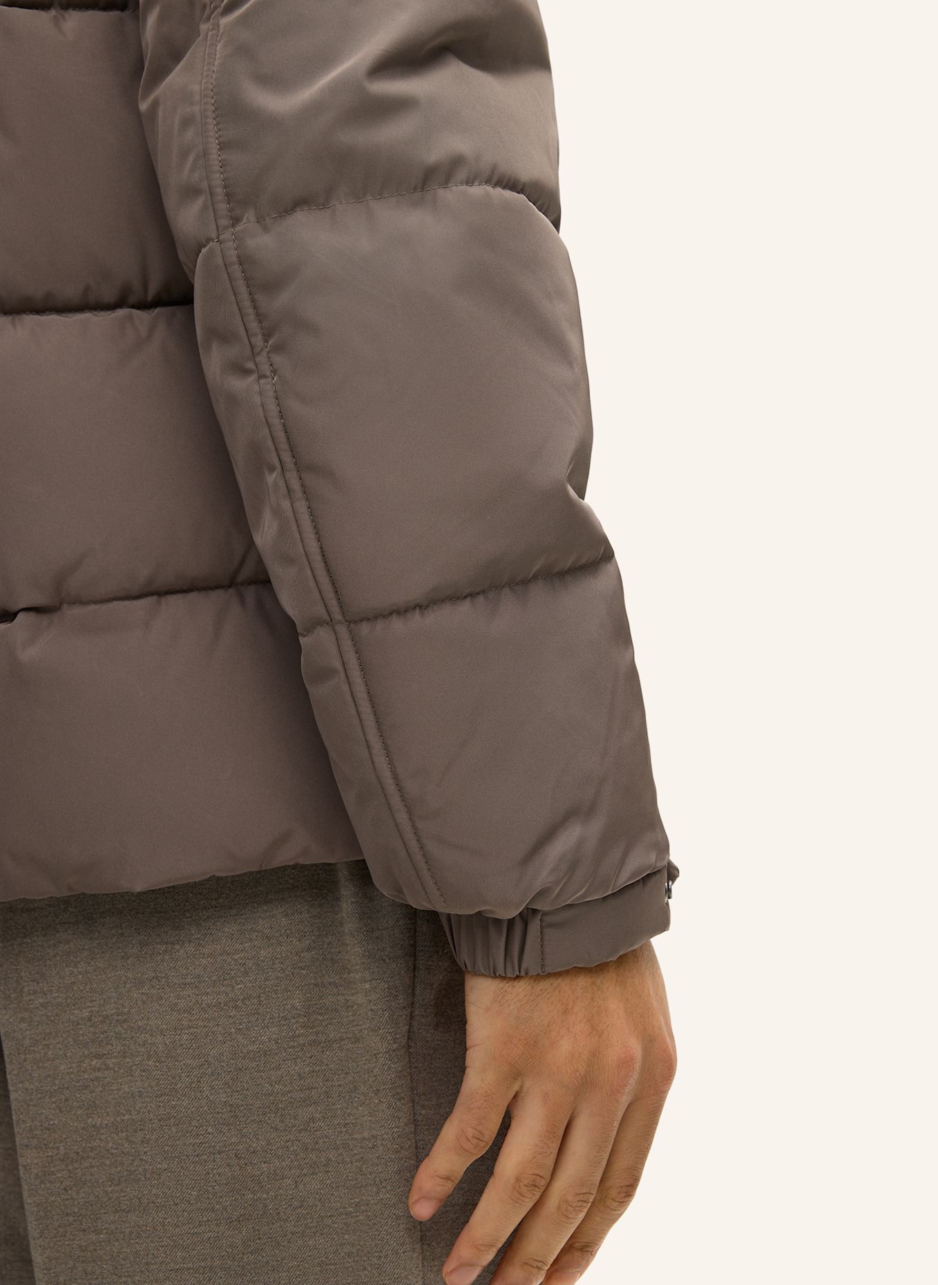 JOOP! Steppjacke NEWTON mit abnehmbarem Kunstfell: TAUPE