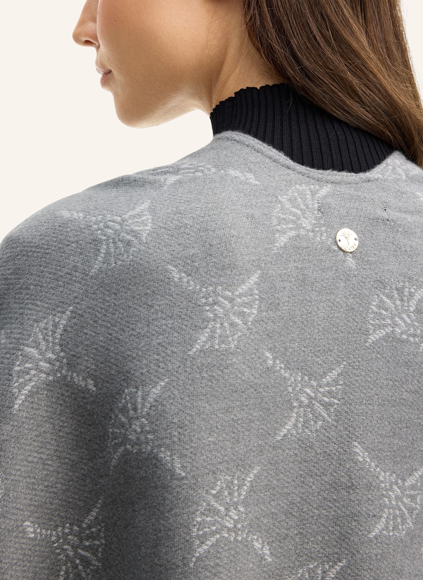 JOOP! Cape AZRA: GRAU