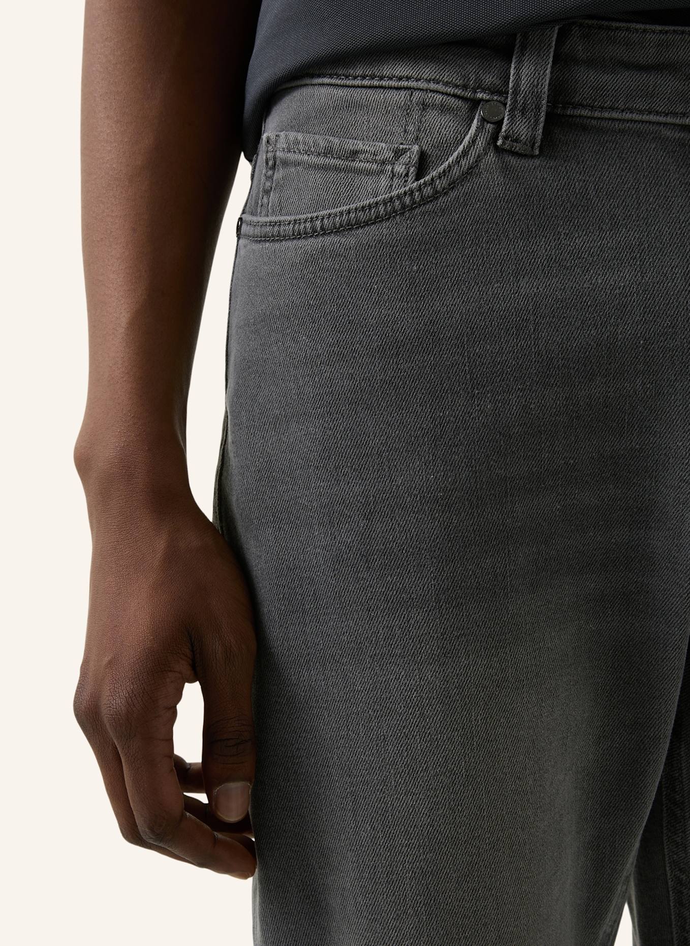 BOGNER Jeans: GRAU