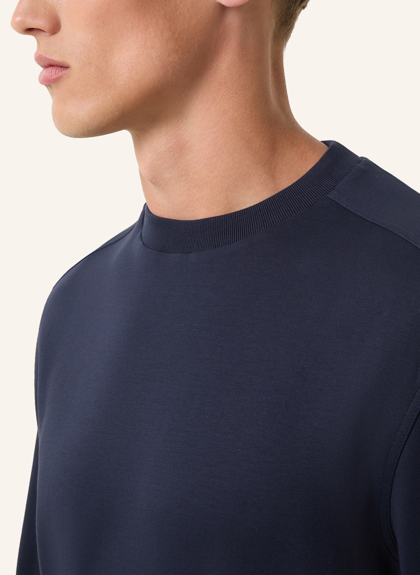 BOGNER Sweatshirt: DUNKELBLAU