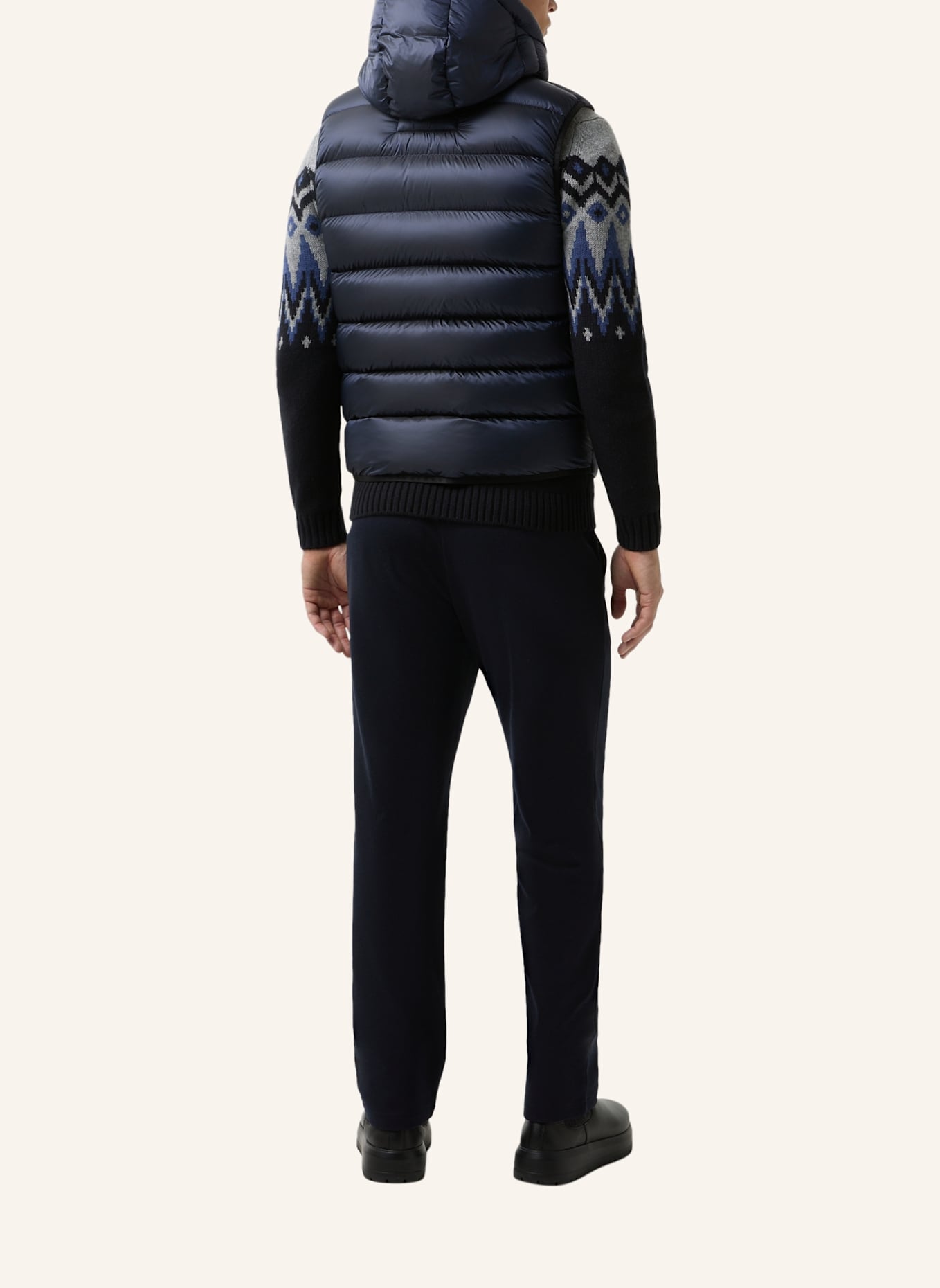 BOGNER Daunenweste: DUNKELBLAU