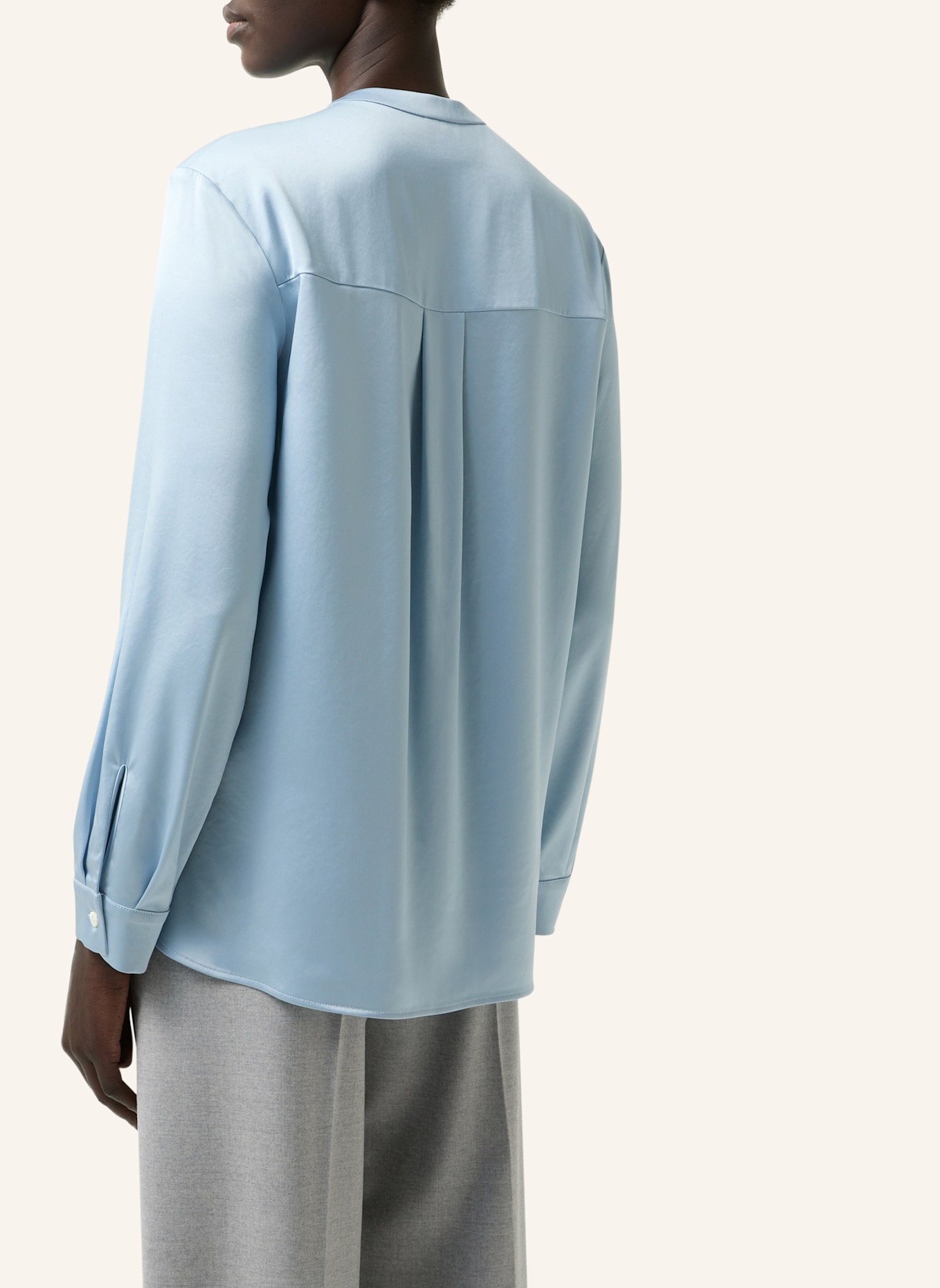 BOGNER Bluse: HELLBLAU