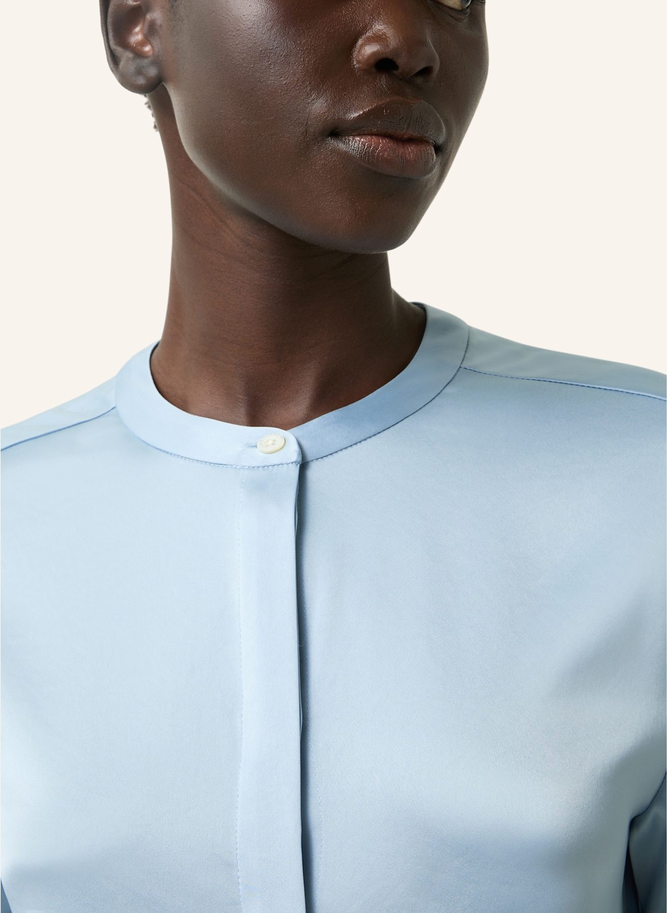 BOGNER Bluse: HELLBLAU