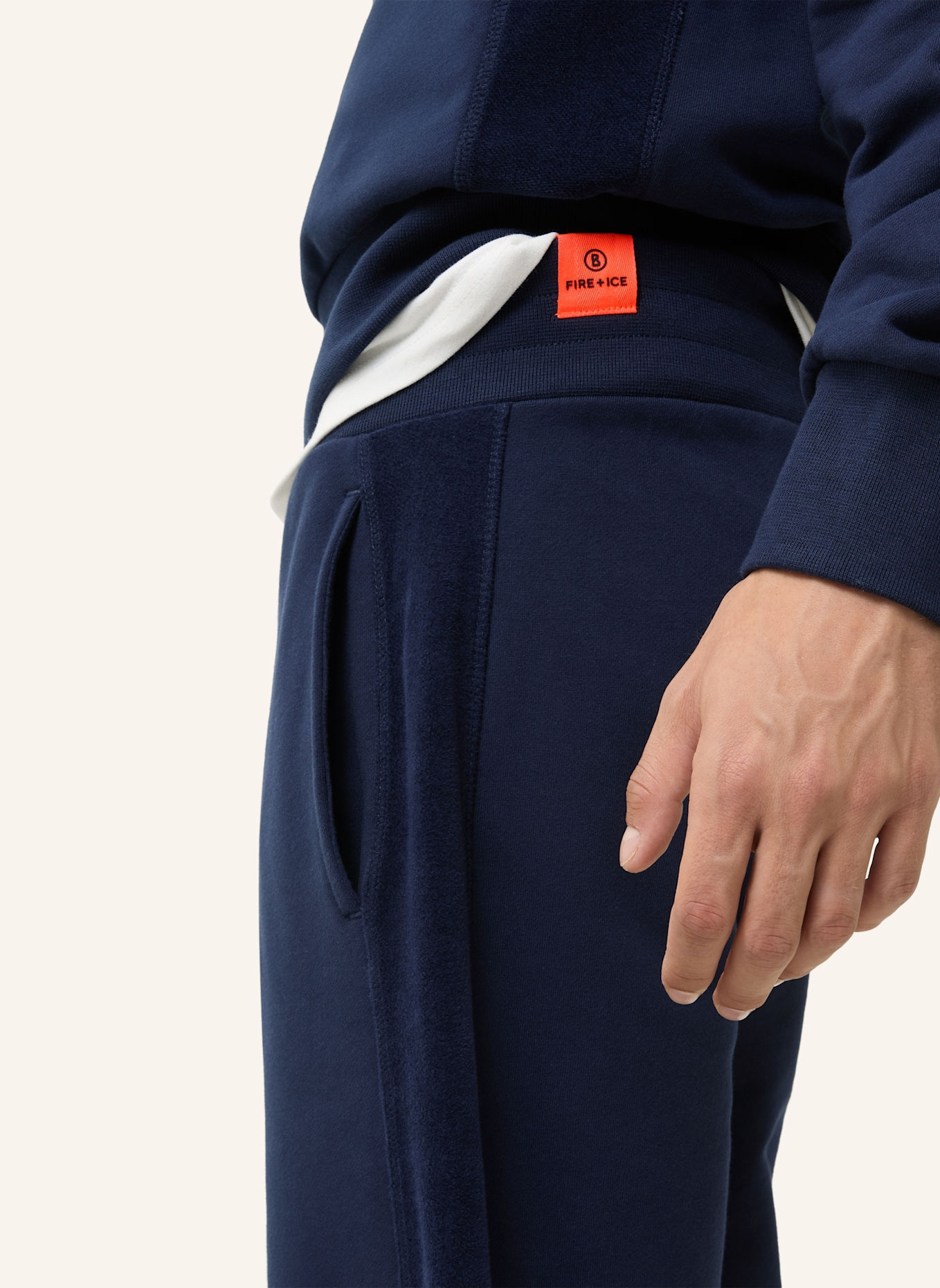 FIRE+ICE Sweathose: DUNKELBLAU