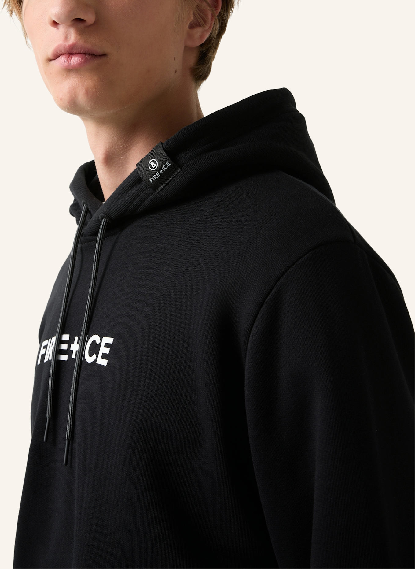 FIRE+ICE Sweatshirt: SCHWARZ