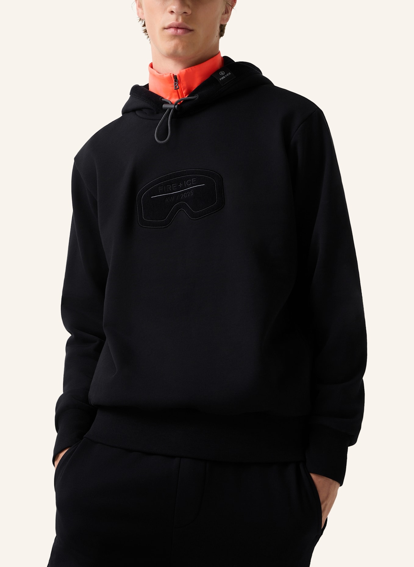 FIRE+ICE Sweatshirt: SCHWARZ