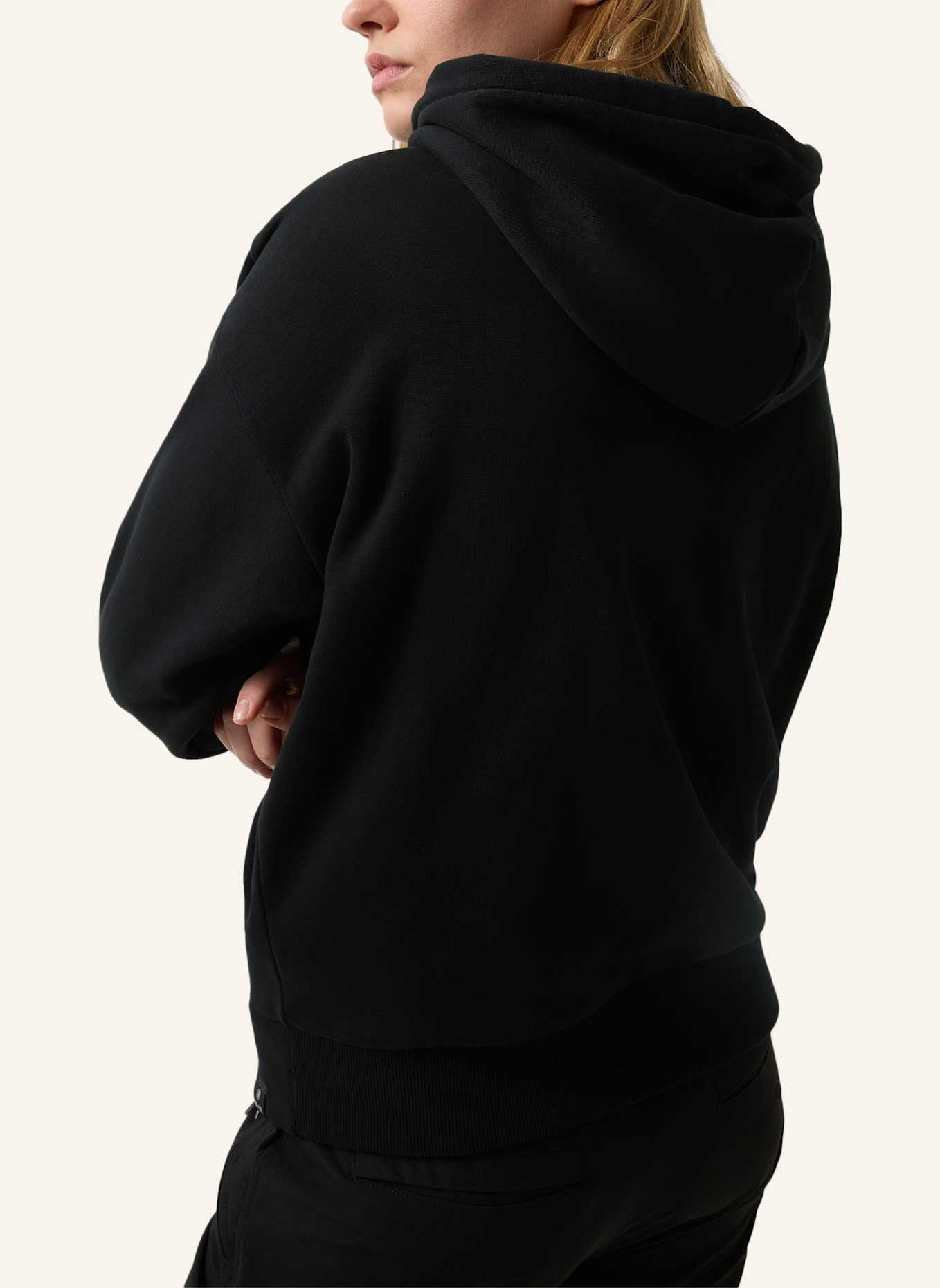 FIRE+ICE Sweatshirt: SCHWARZ