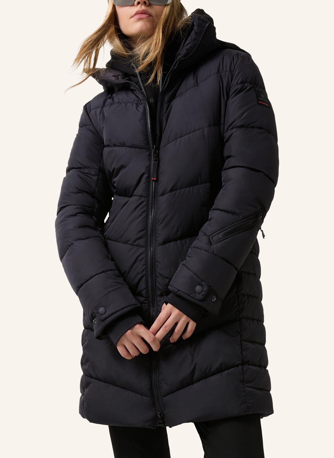 FIRE+ICE Steppmantel: SCHWARZ