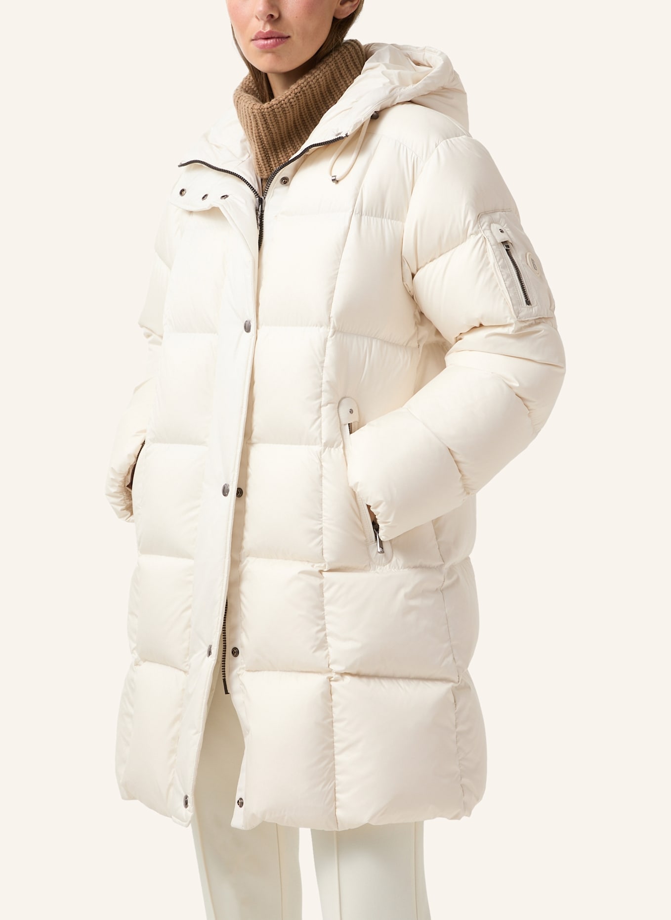 BOGNER Daunenmantel: CREME