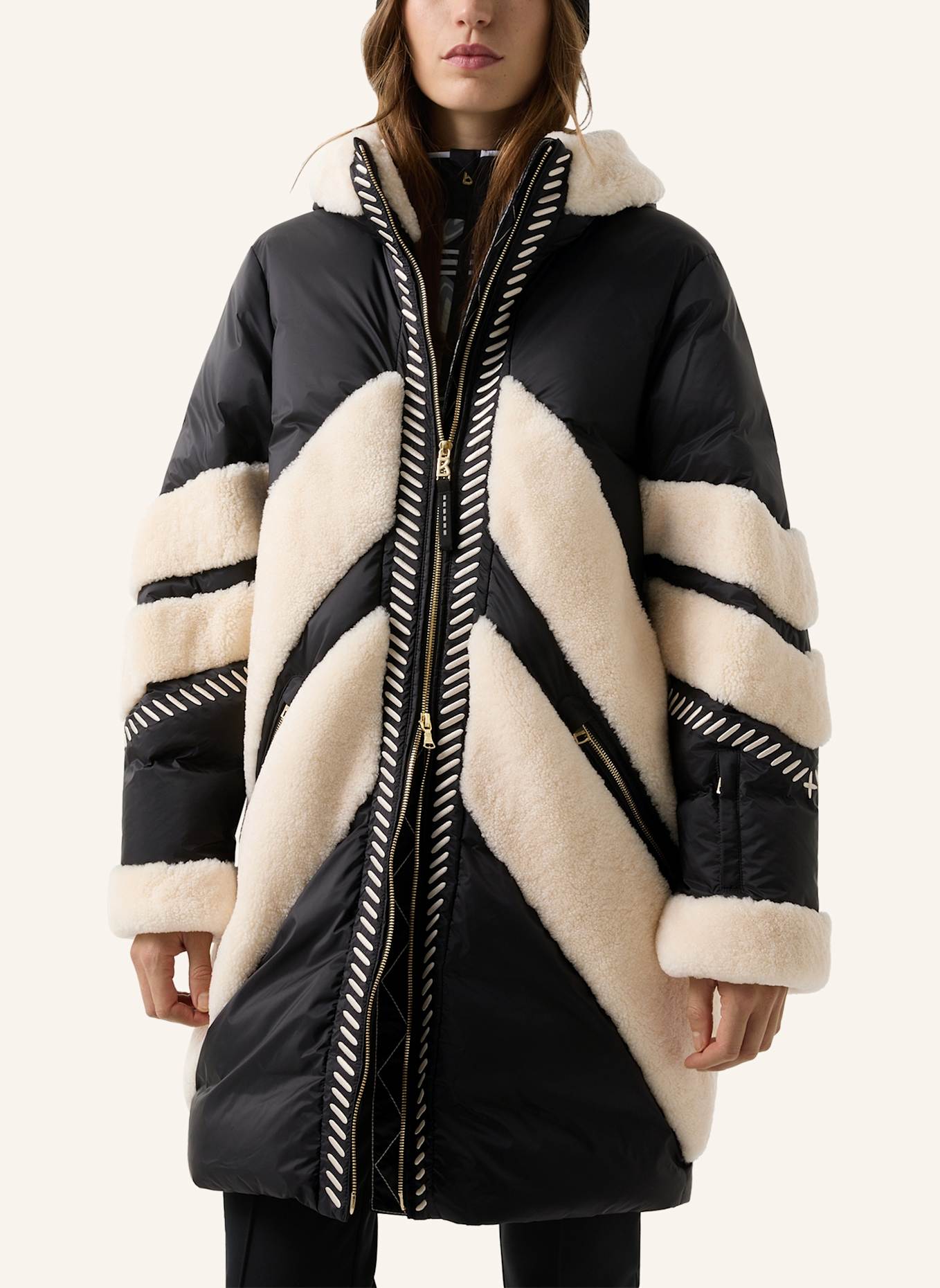 BOGNER Daunenmantel: SCHWARZ/ CREME