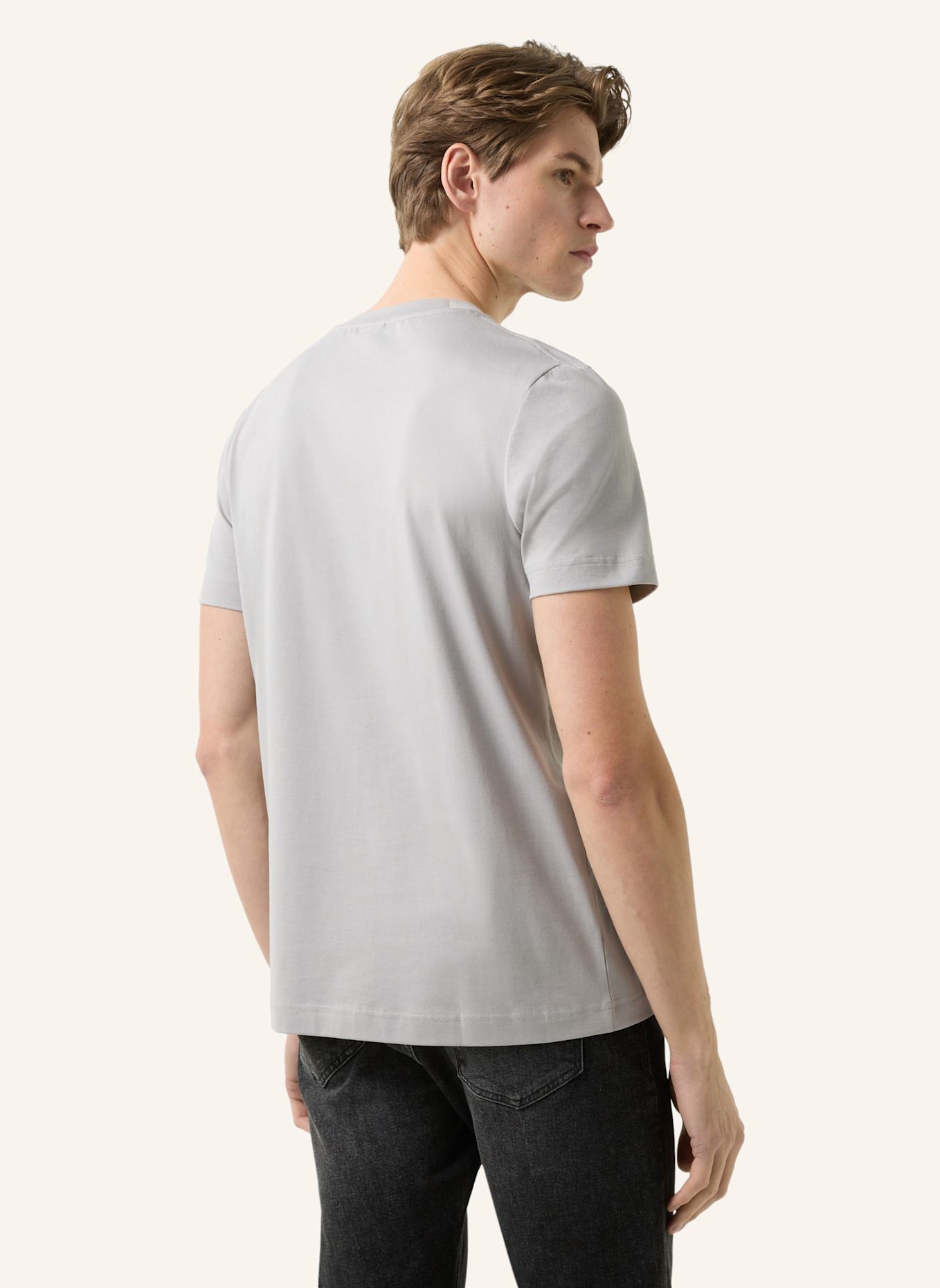 BOGNER T-Shirt: HELLGRAU